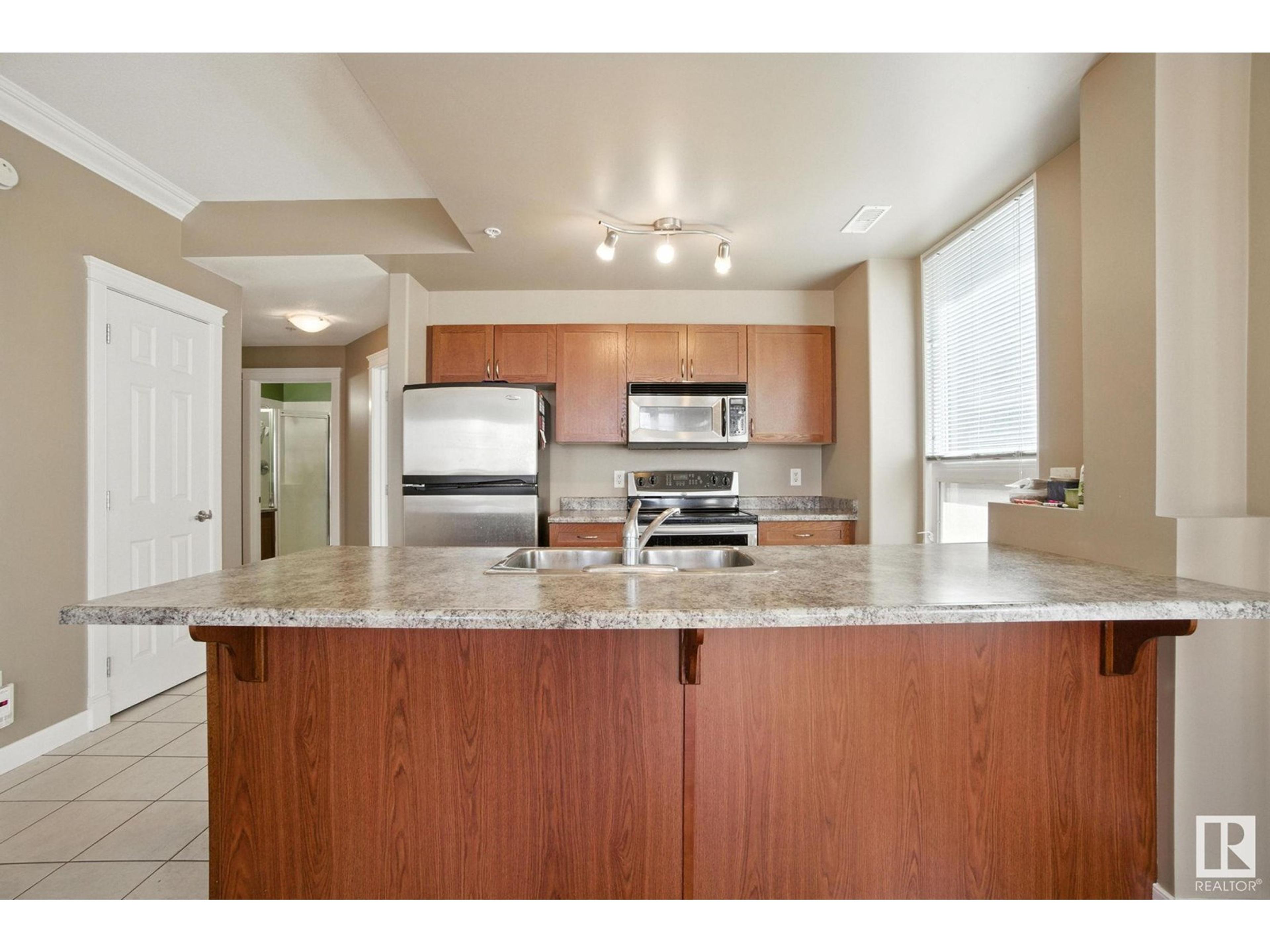 #1008 9939 109 ST NW - Image 7