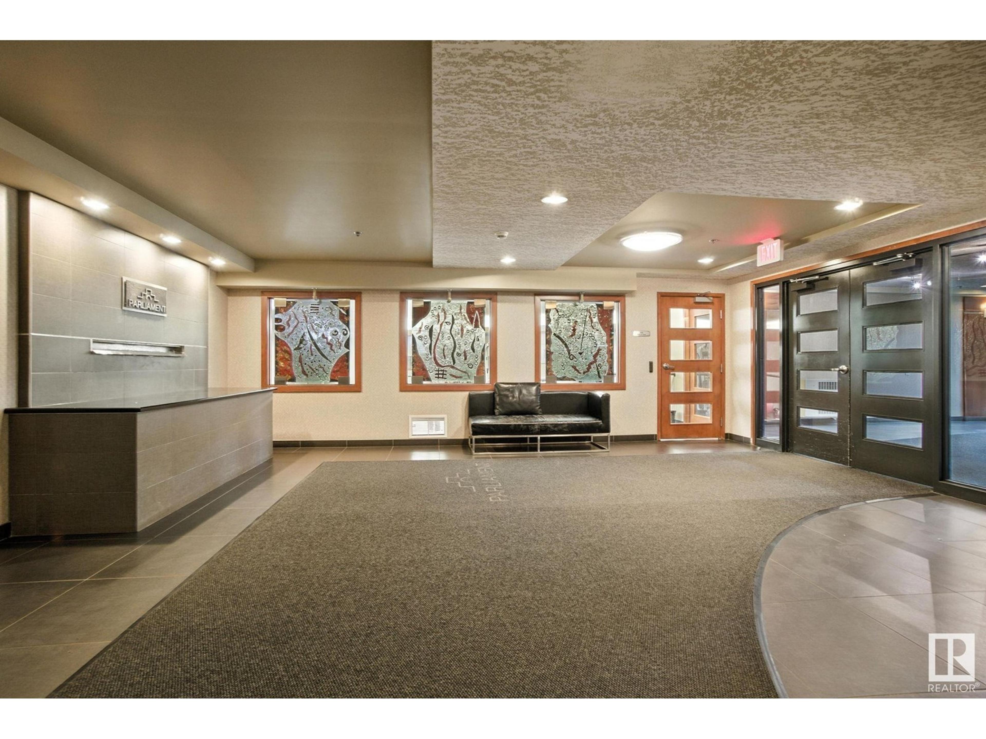 #1008 9939 109 ST NW - Image 32