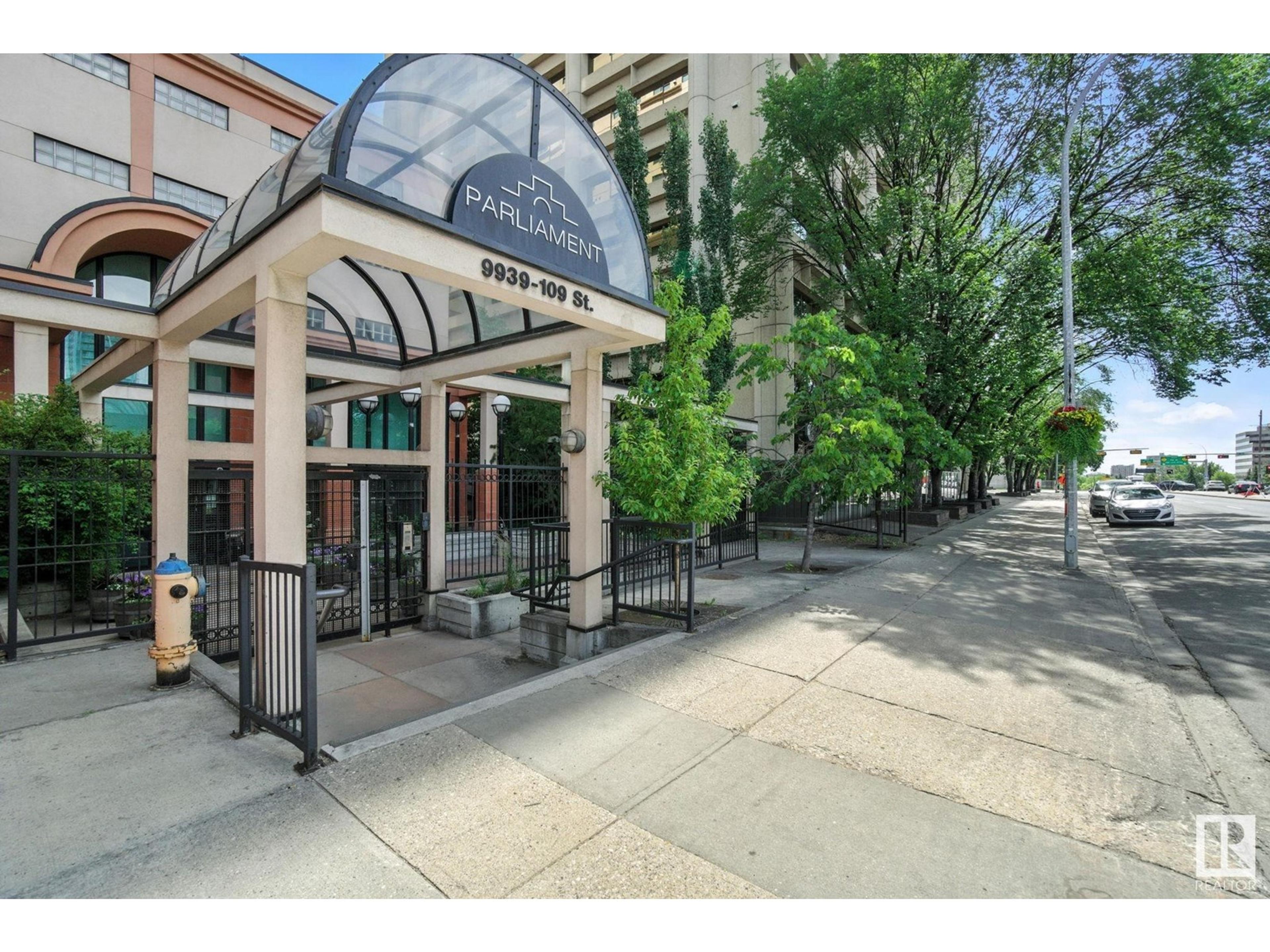 #1008 9939 109 ST NW - Image 42