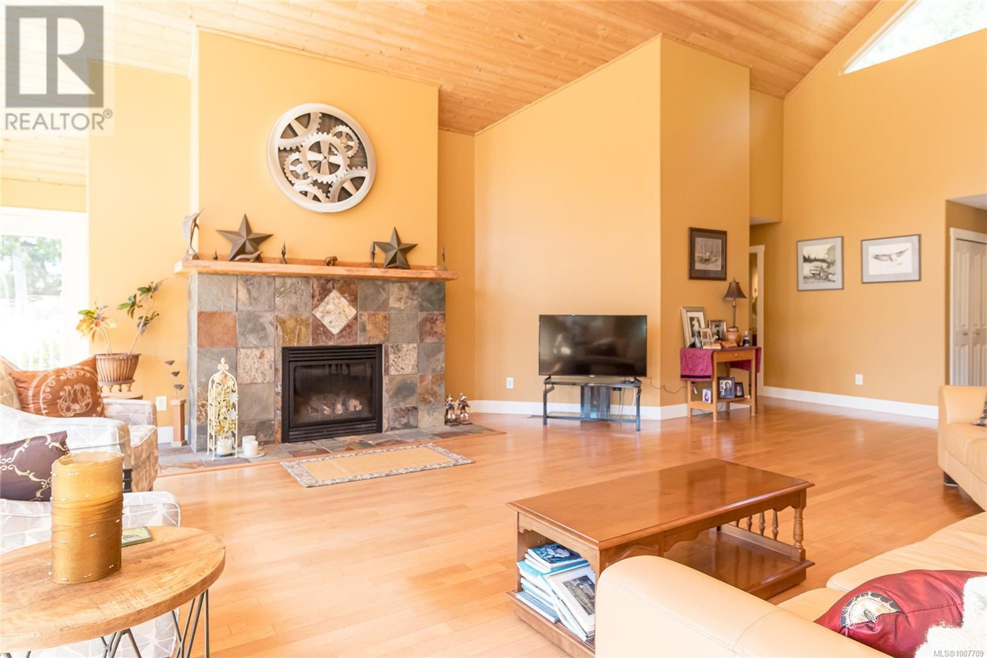 10146 YOUBOU RD - Image 11