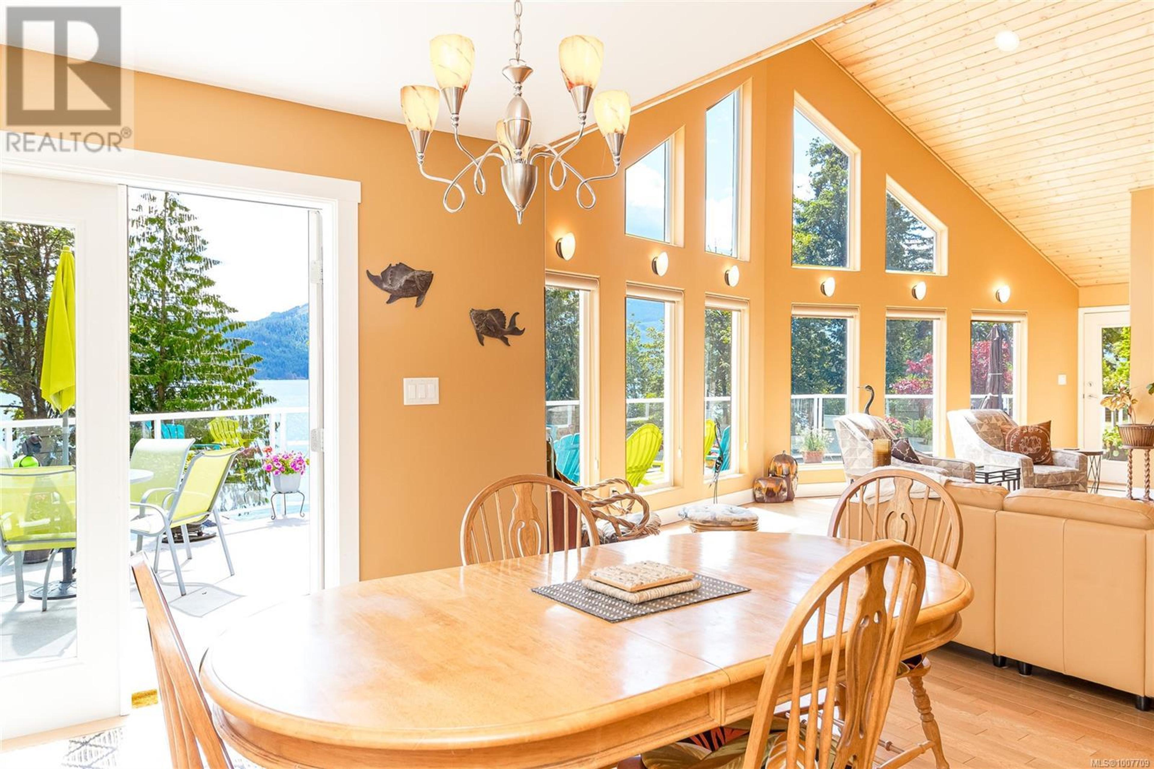 10146 YOUBOU RD - Image 13