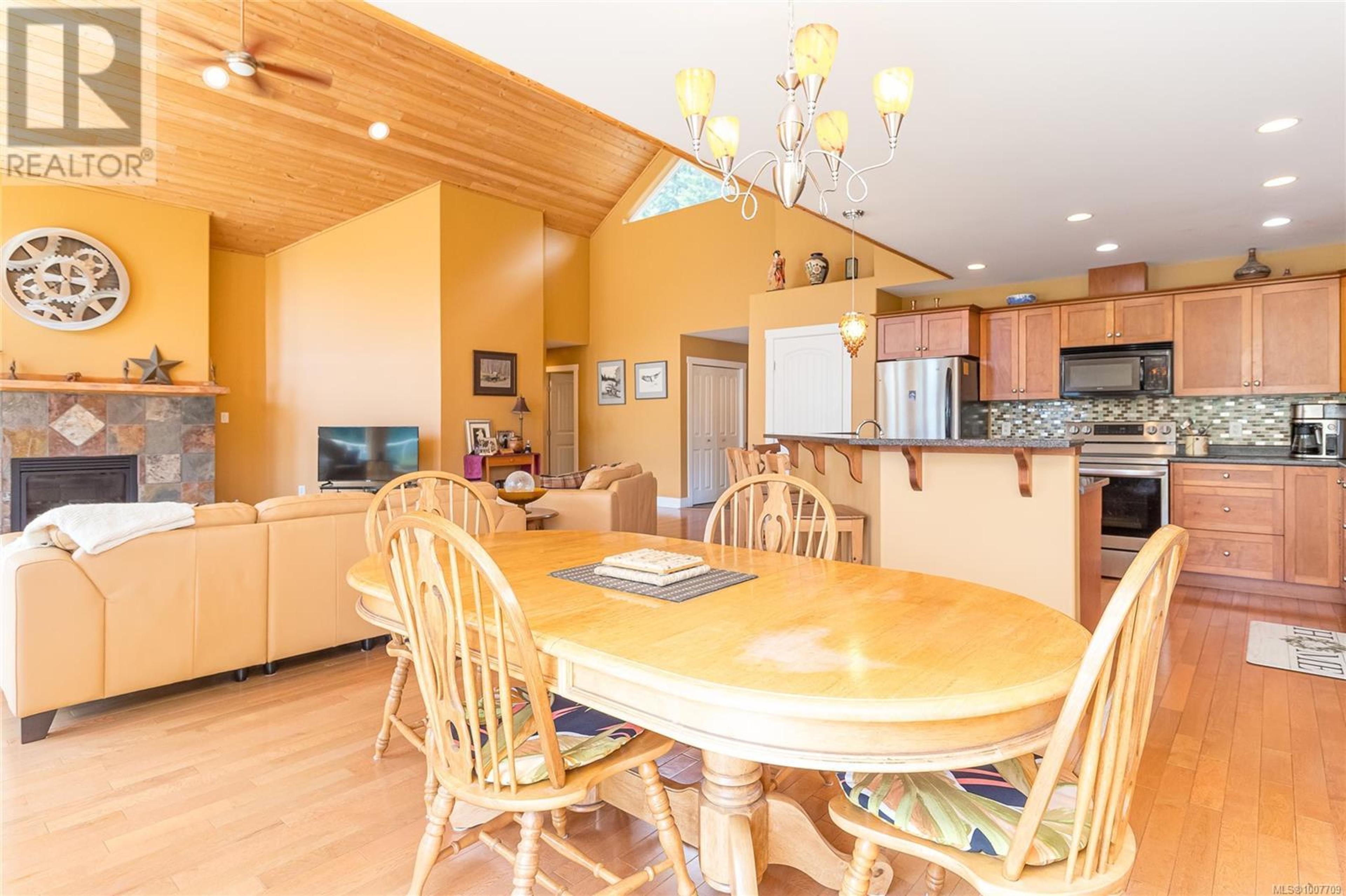 10146 YOUBOU RD - Image 14