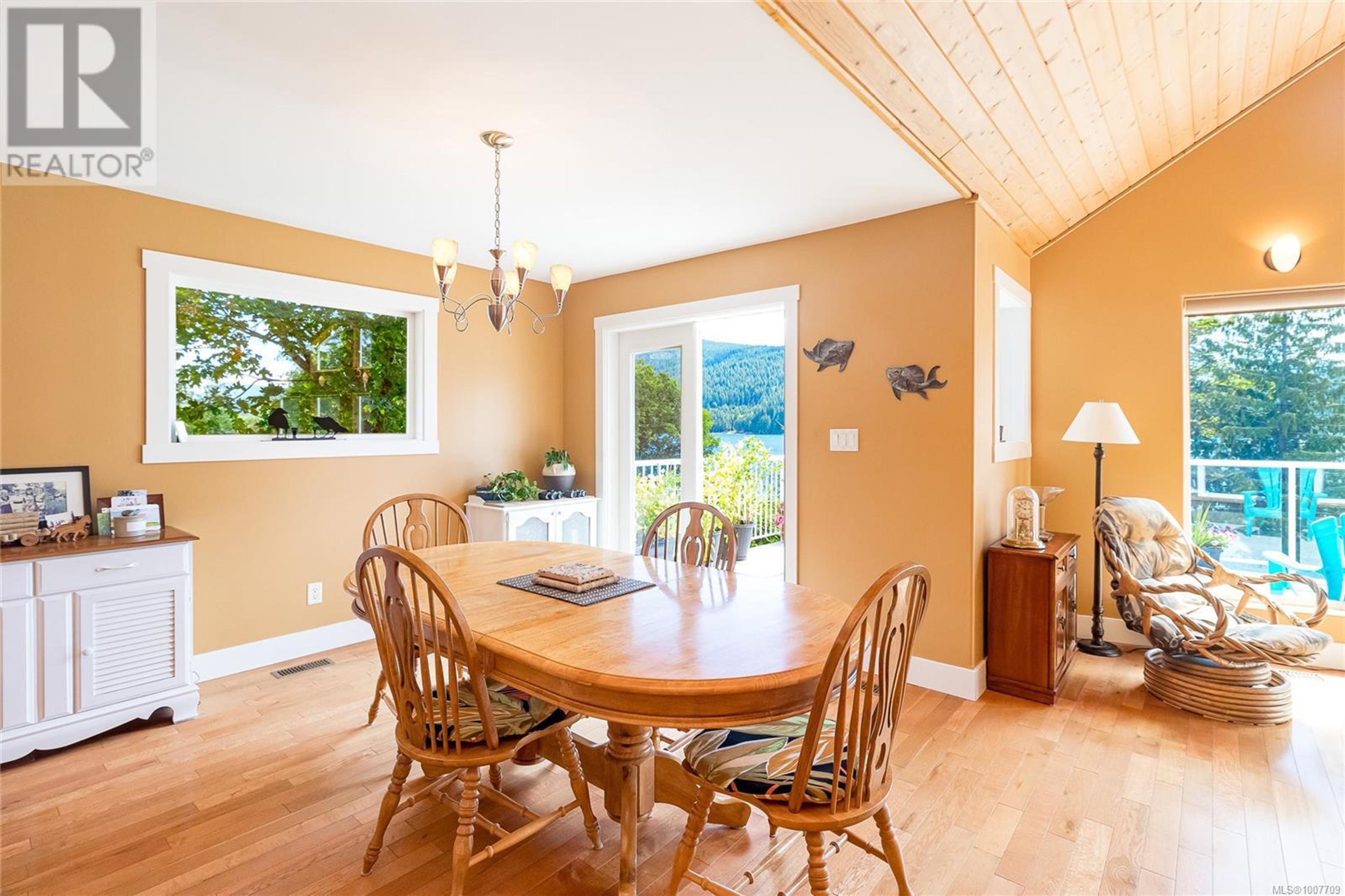 10146 YOUBOU RD - Image 15