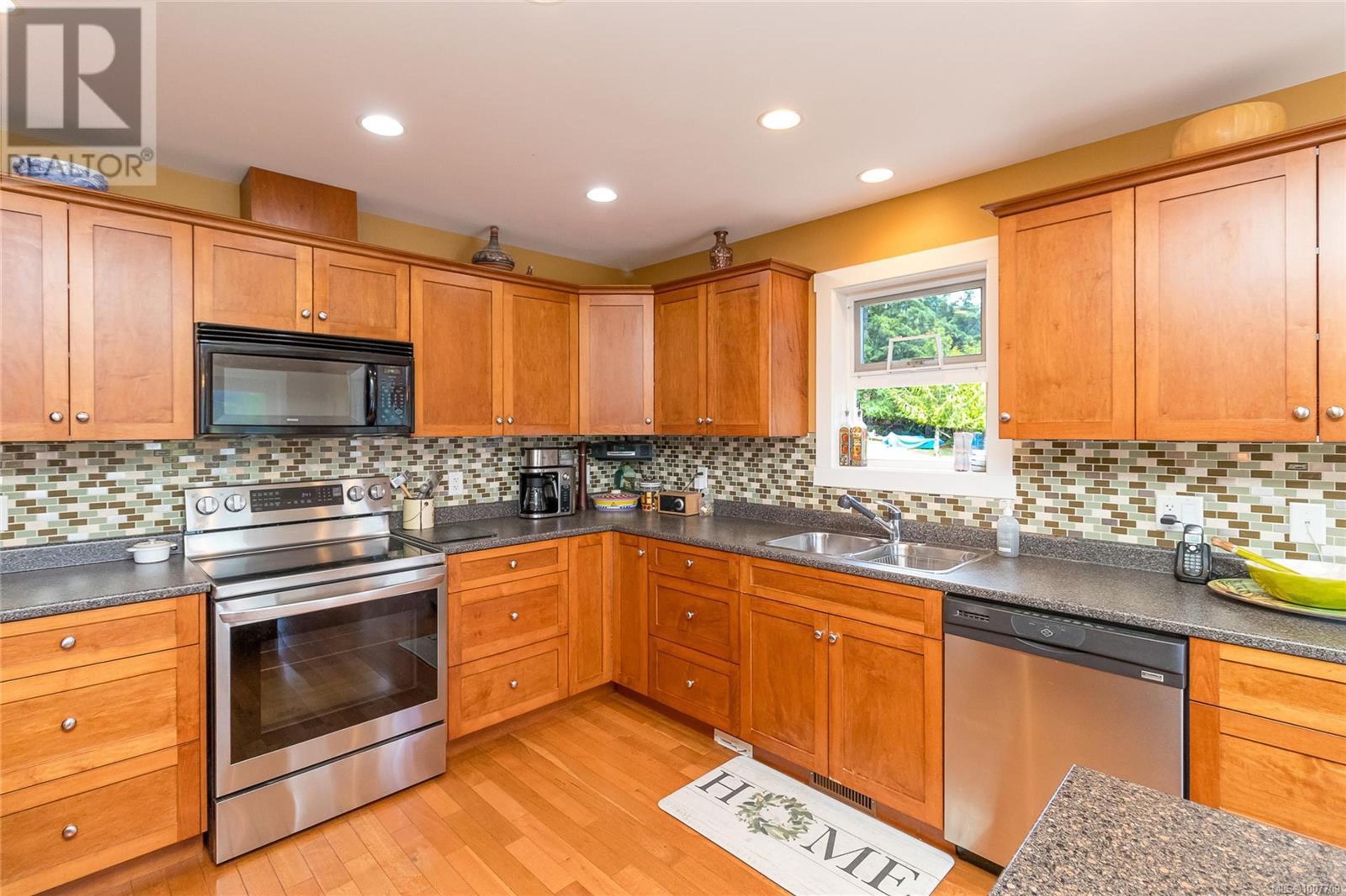 10146 YOUBOU RD - Image 21