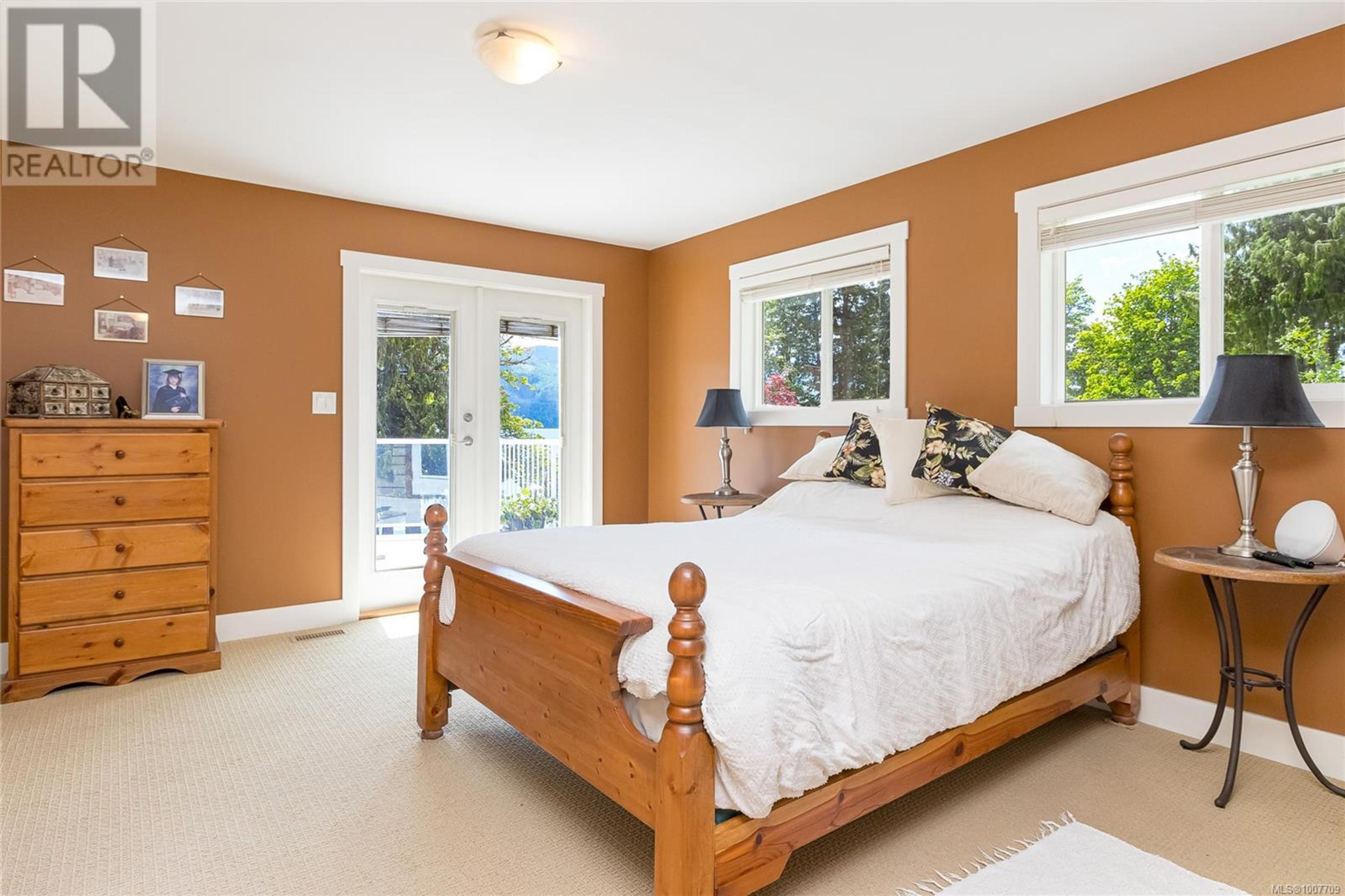 10146 YOUBOU RD - Image 26