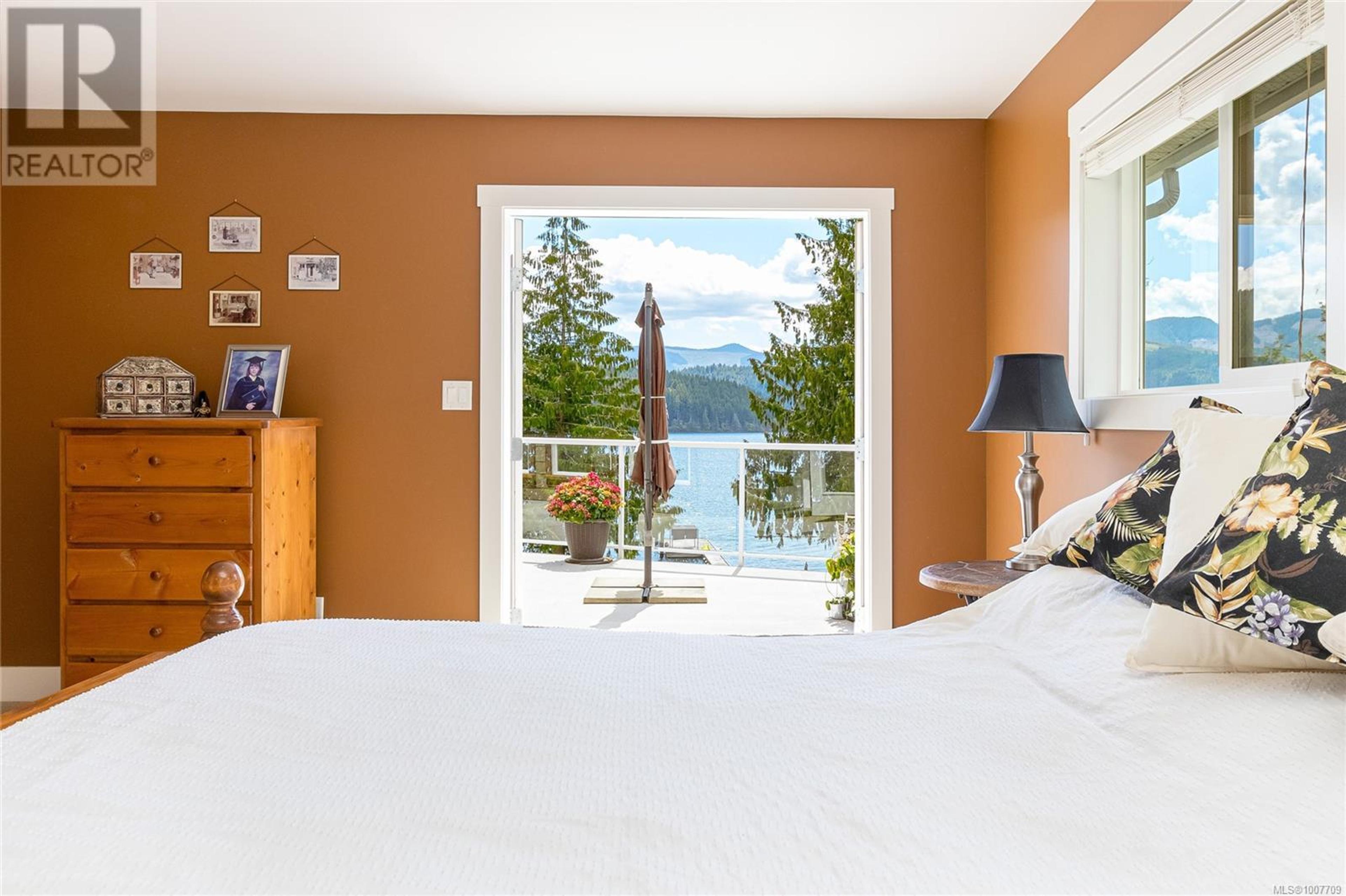 10146 YOUBOU RD - Image 27