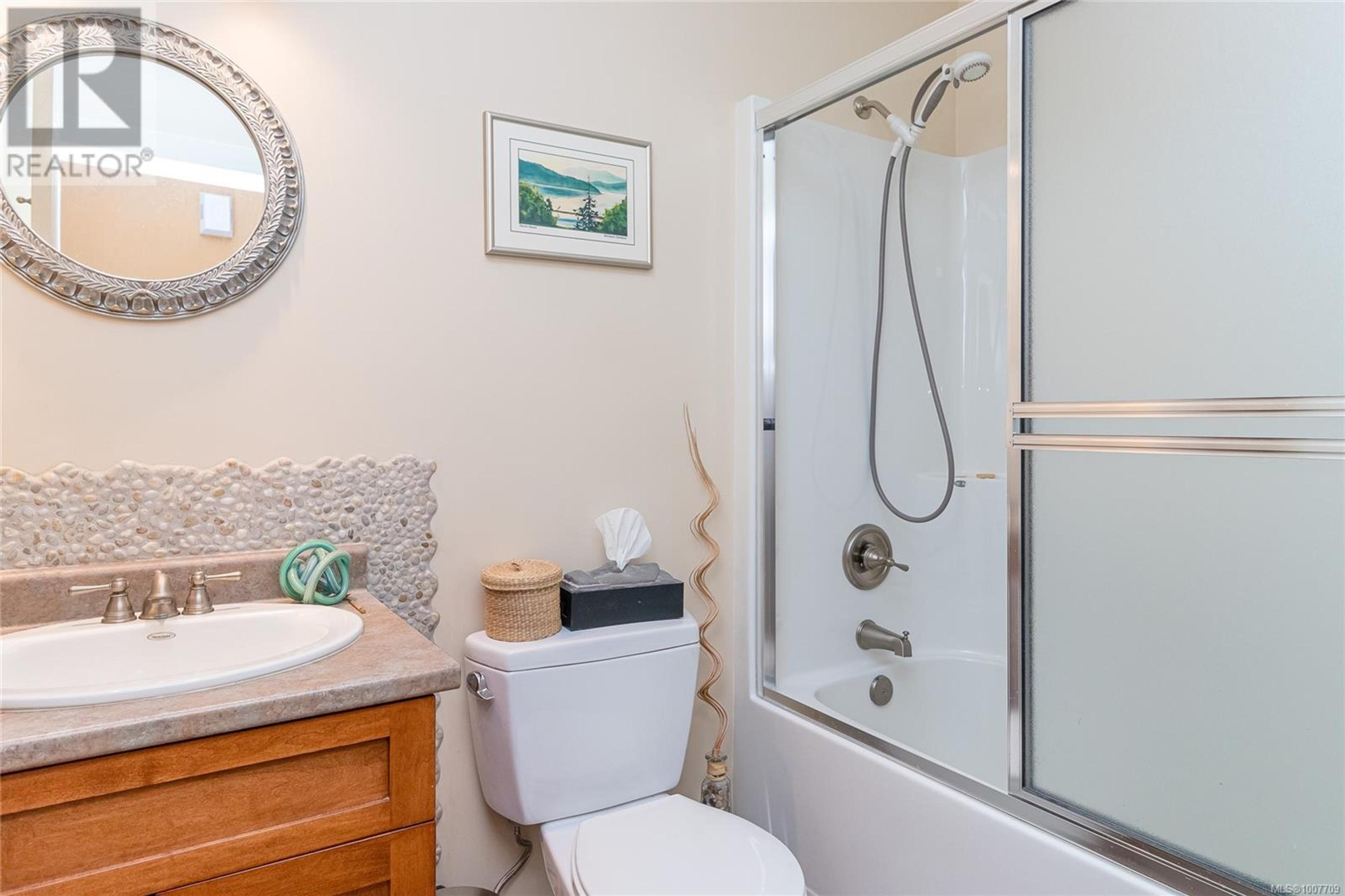 10146 YOUBOU RD - Image 33