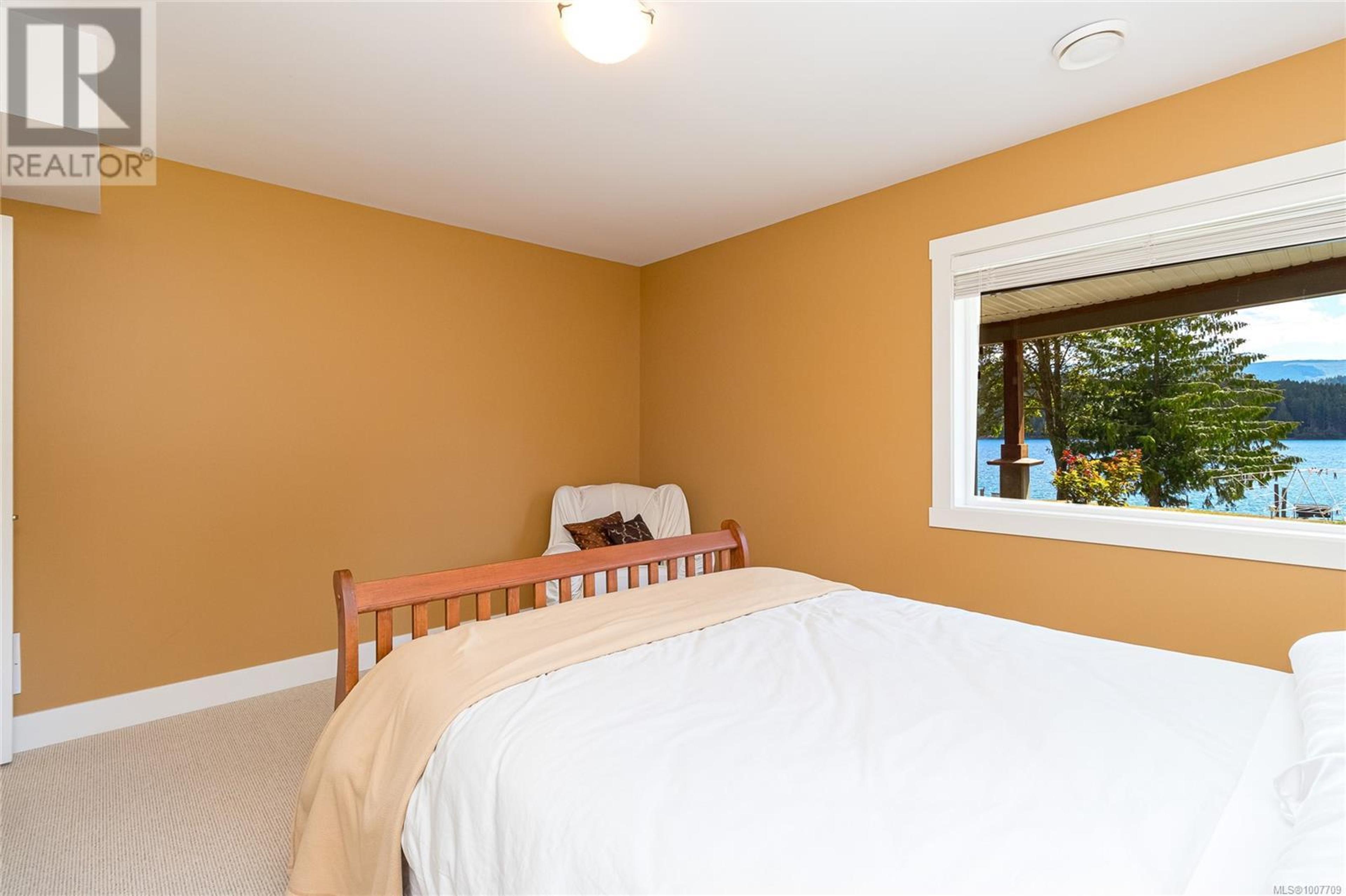 10146 YOUBOU RD - Image 42
