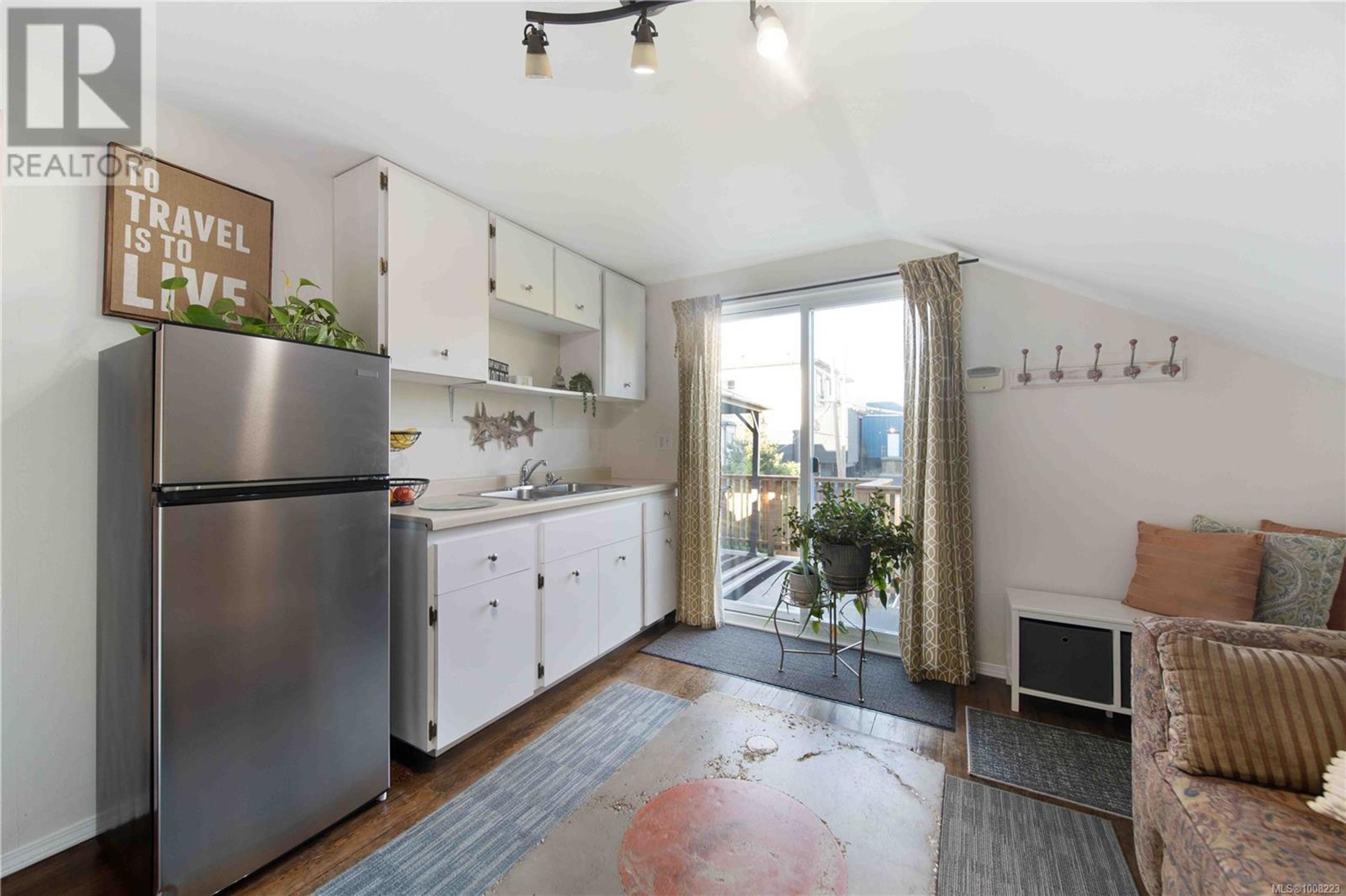 28 ROBERTS ST - Image 18