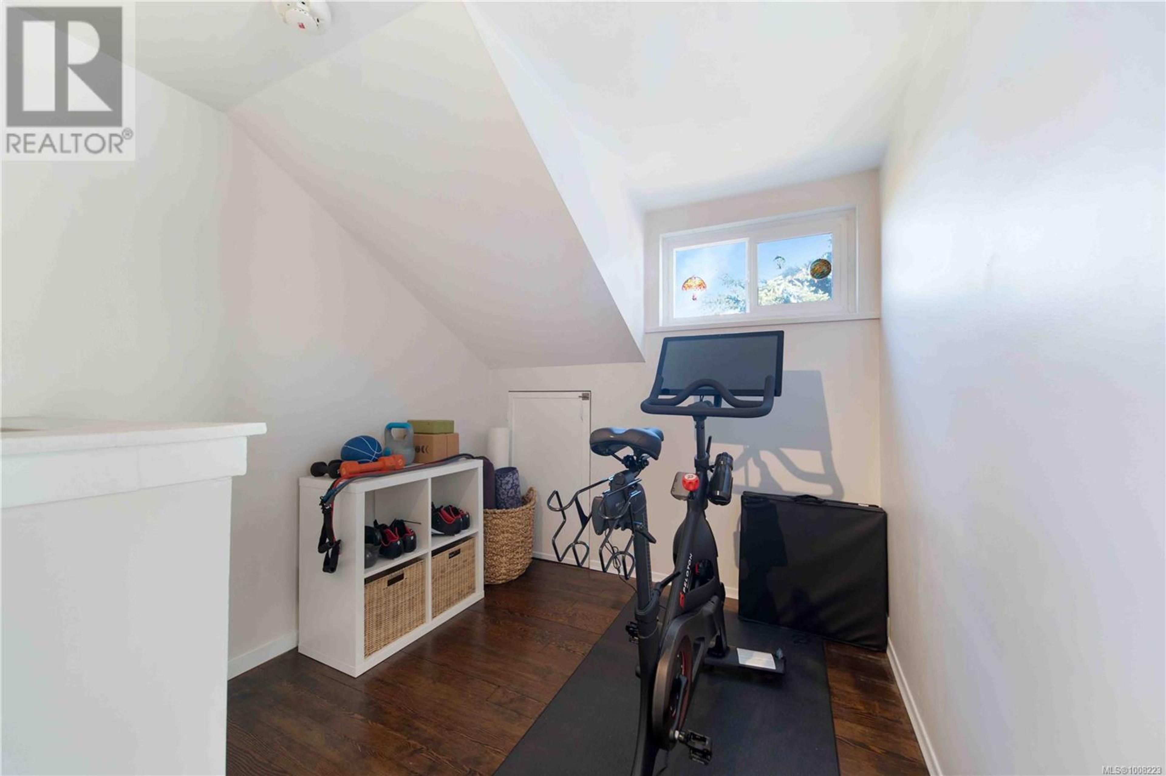 28 ROBERTS ST - Image 21
