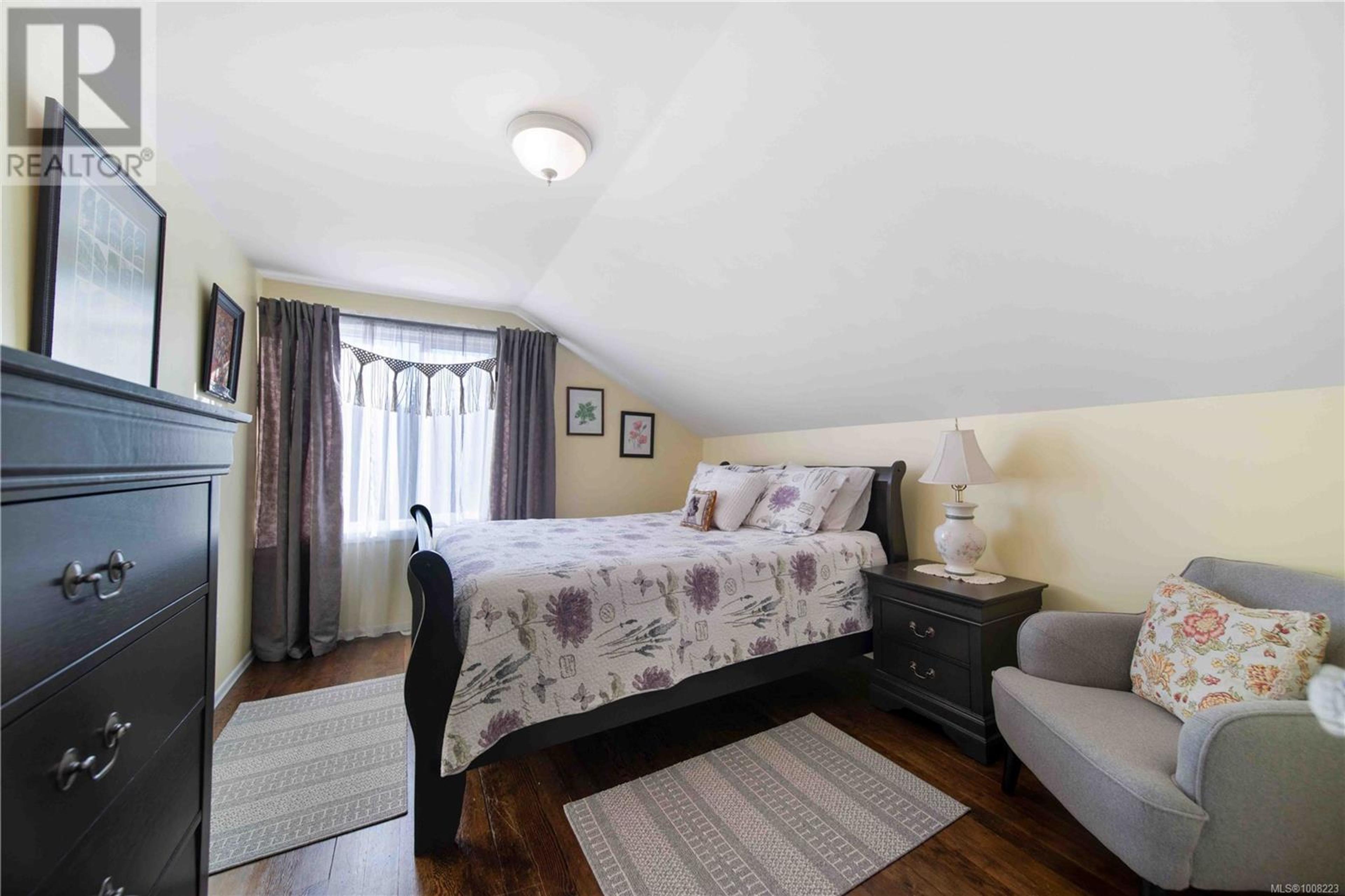 28 ROBERTS ST - Image 24