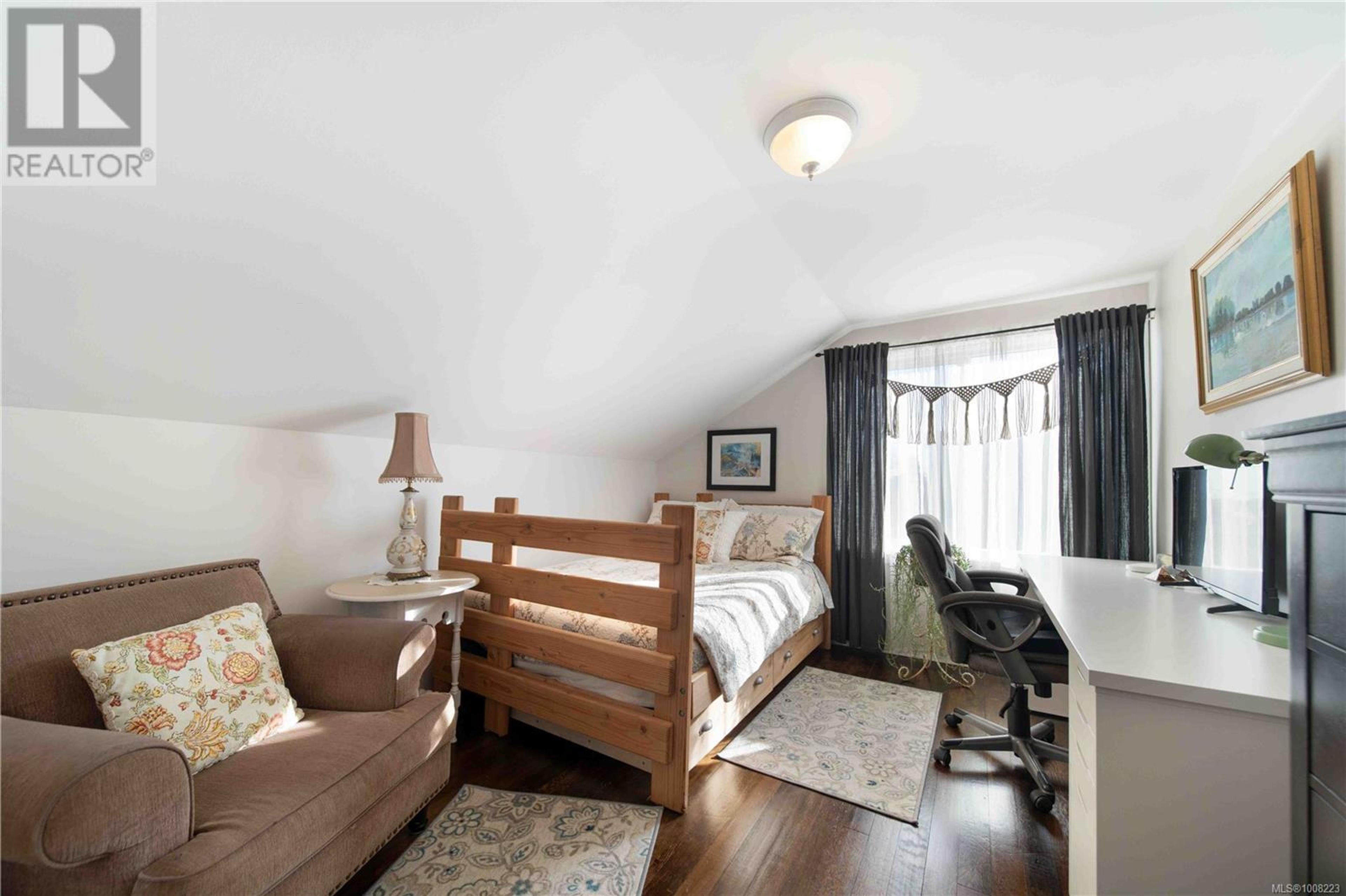 28 ROBERTS ST - Image 25