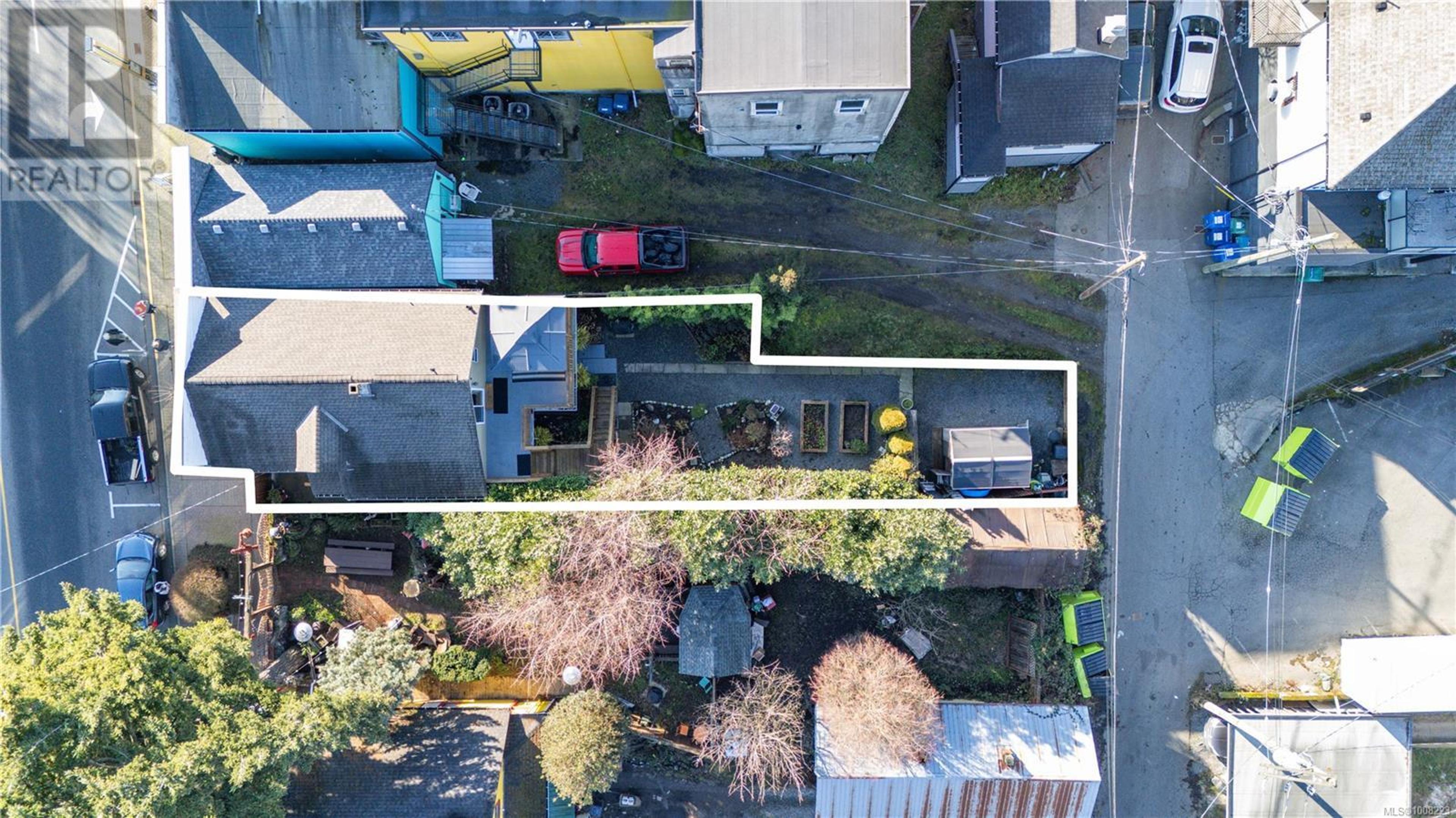 28 ROBERTS ST - Image 9