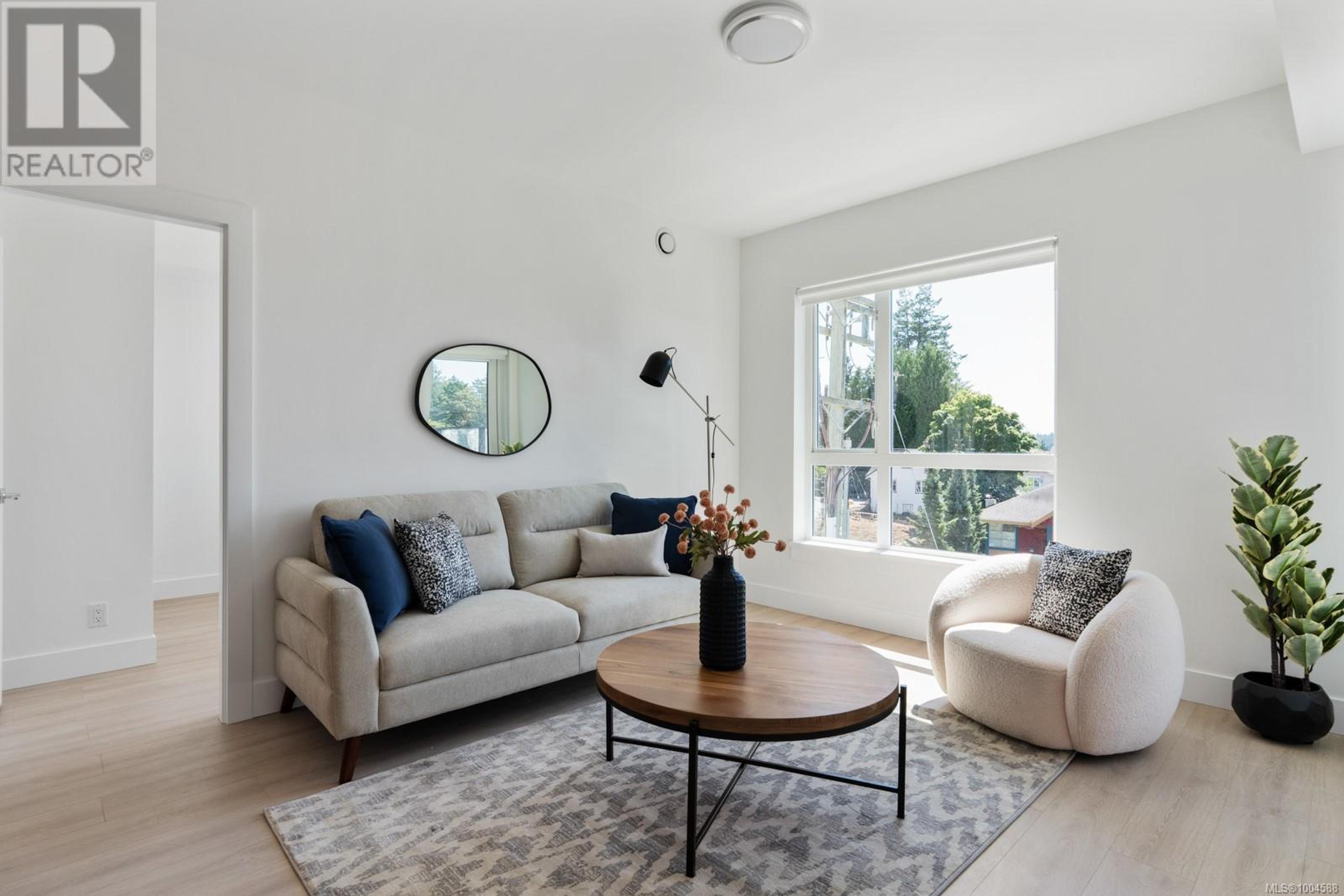 #404 258 HELMCKEN RD - Image 2