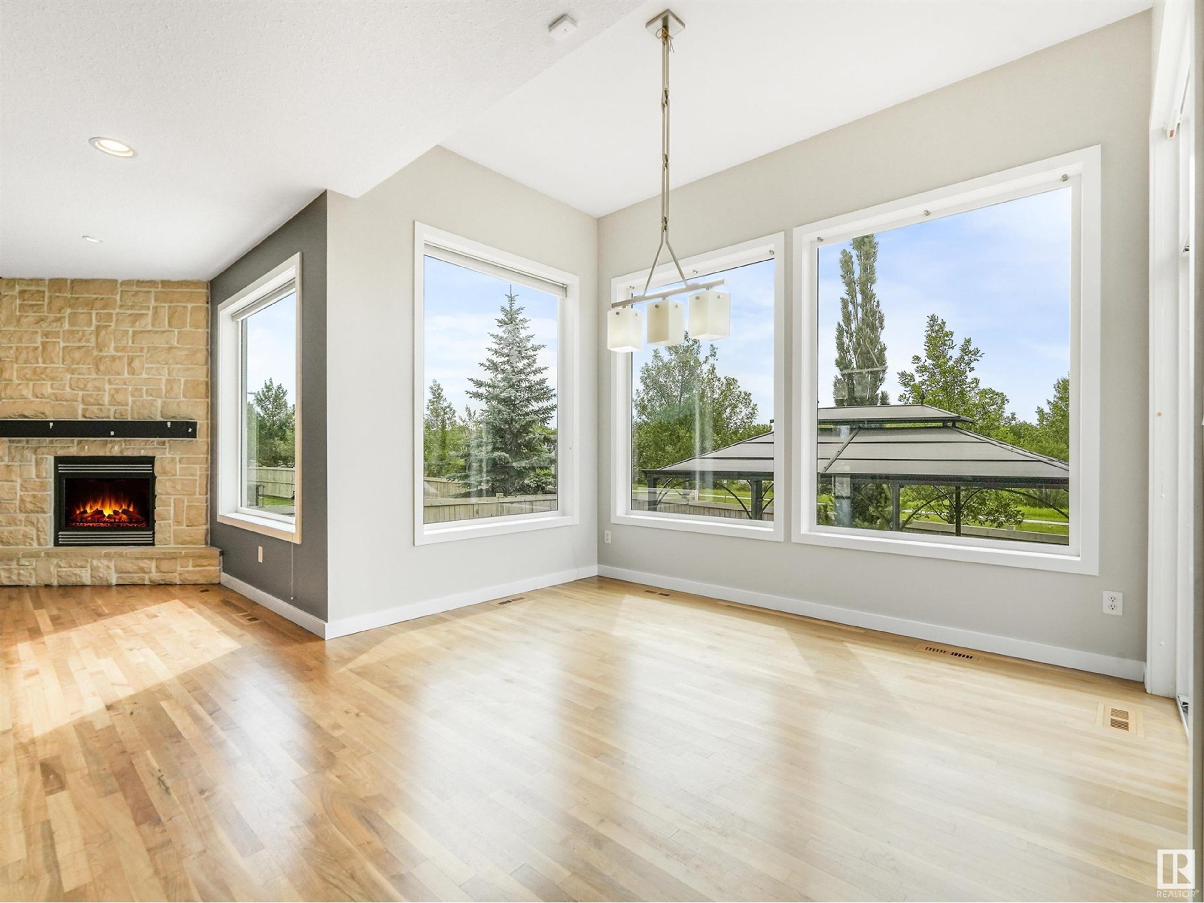55 RIDGELAND PT - Image 14