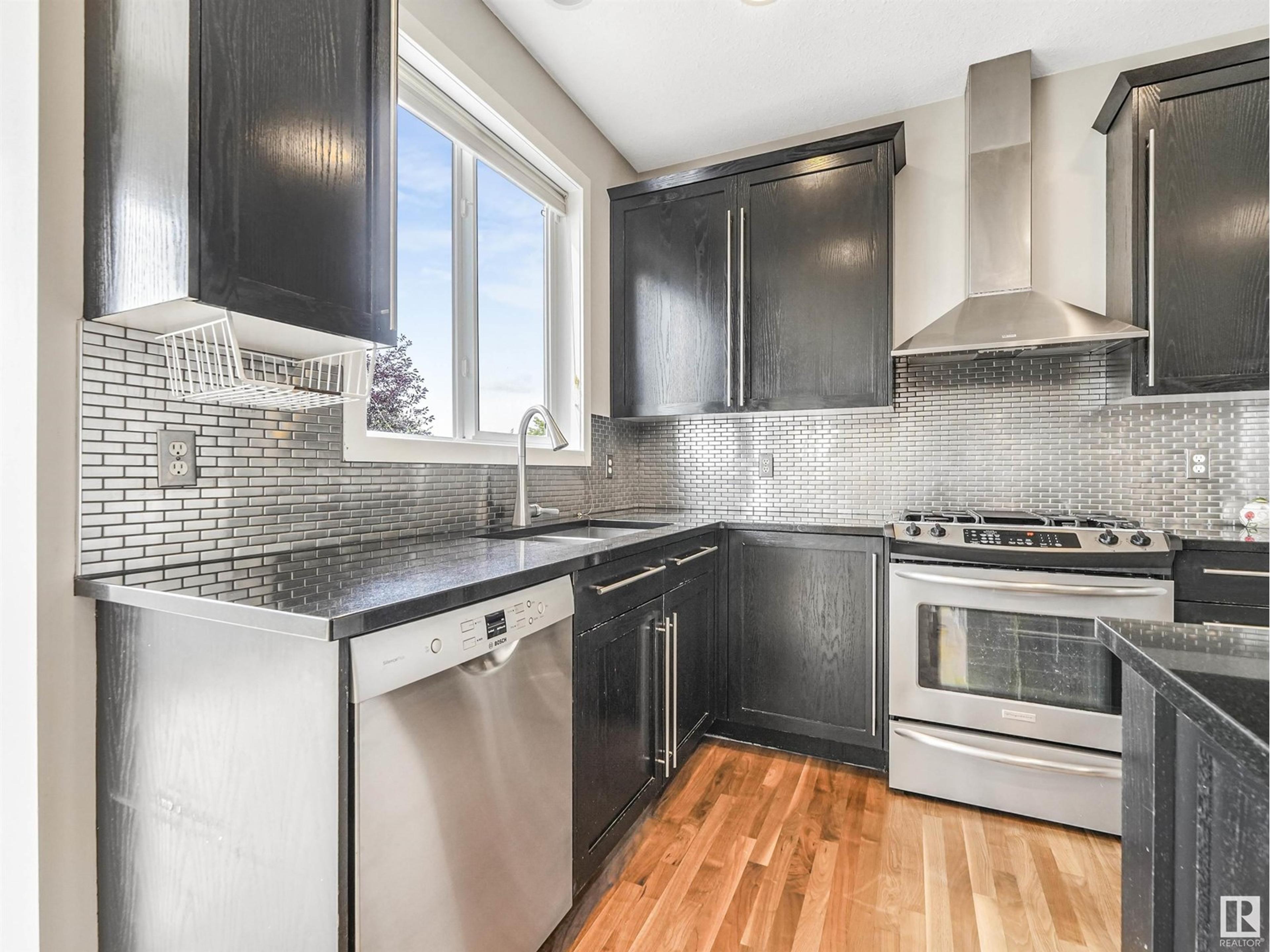 55 RIDGELAND PT - Image 18
