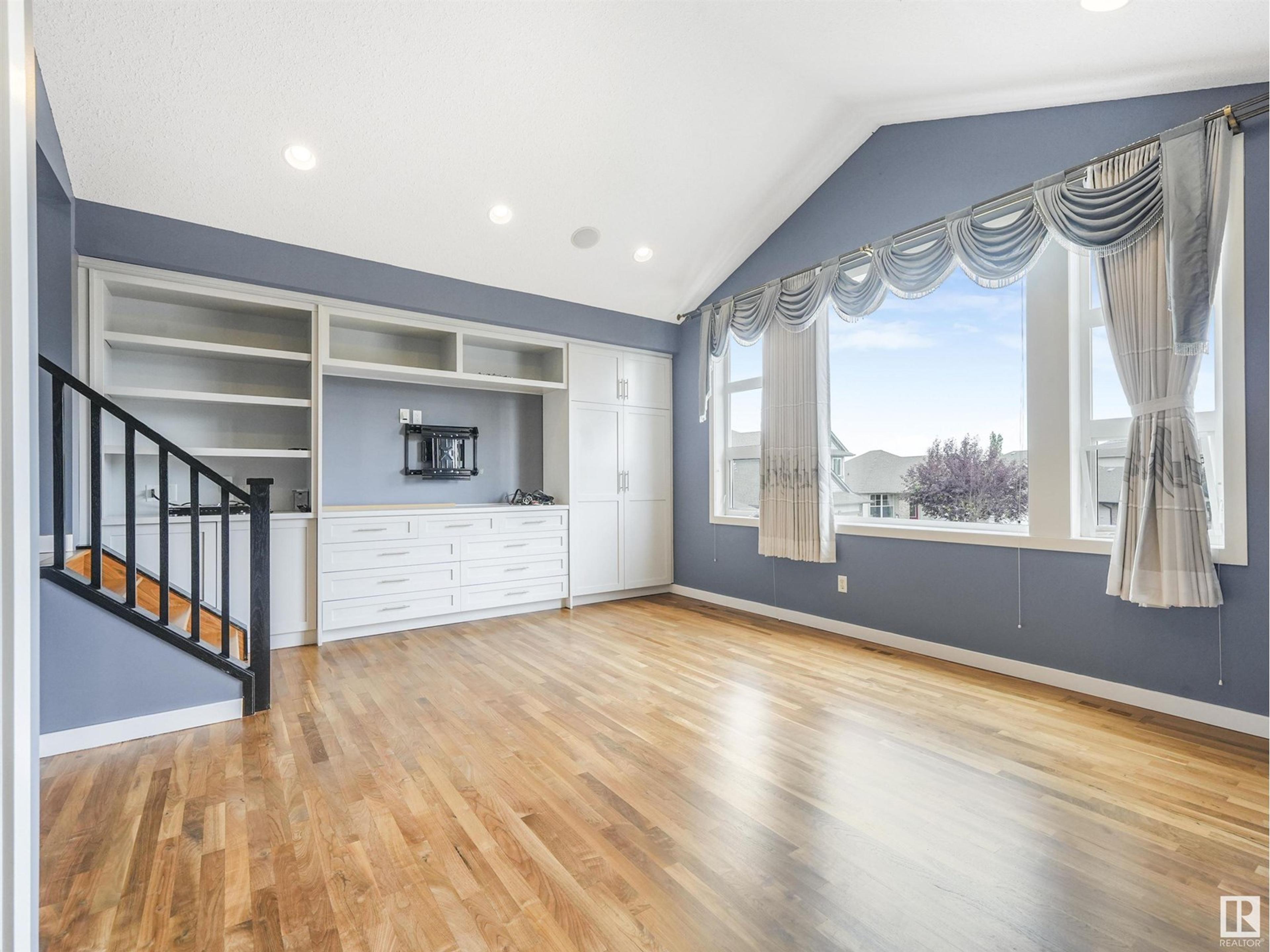 55 RIDGELAND PT - Image 25