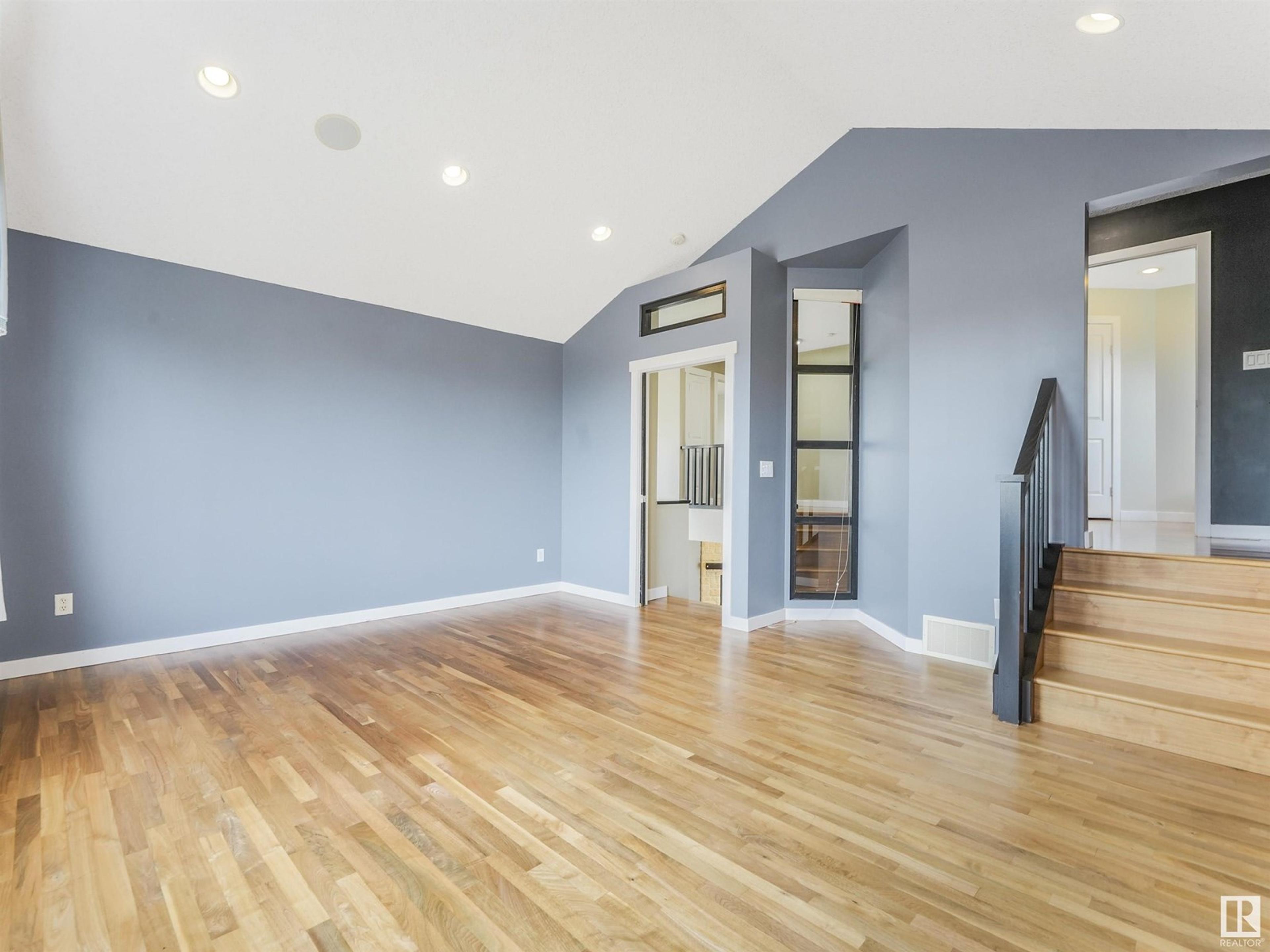 55 RIDGELAND PT - Image 27