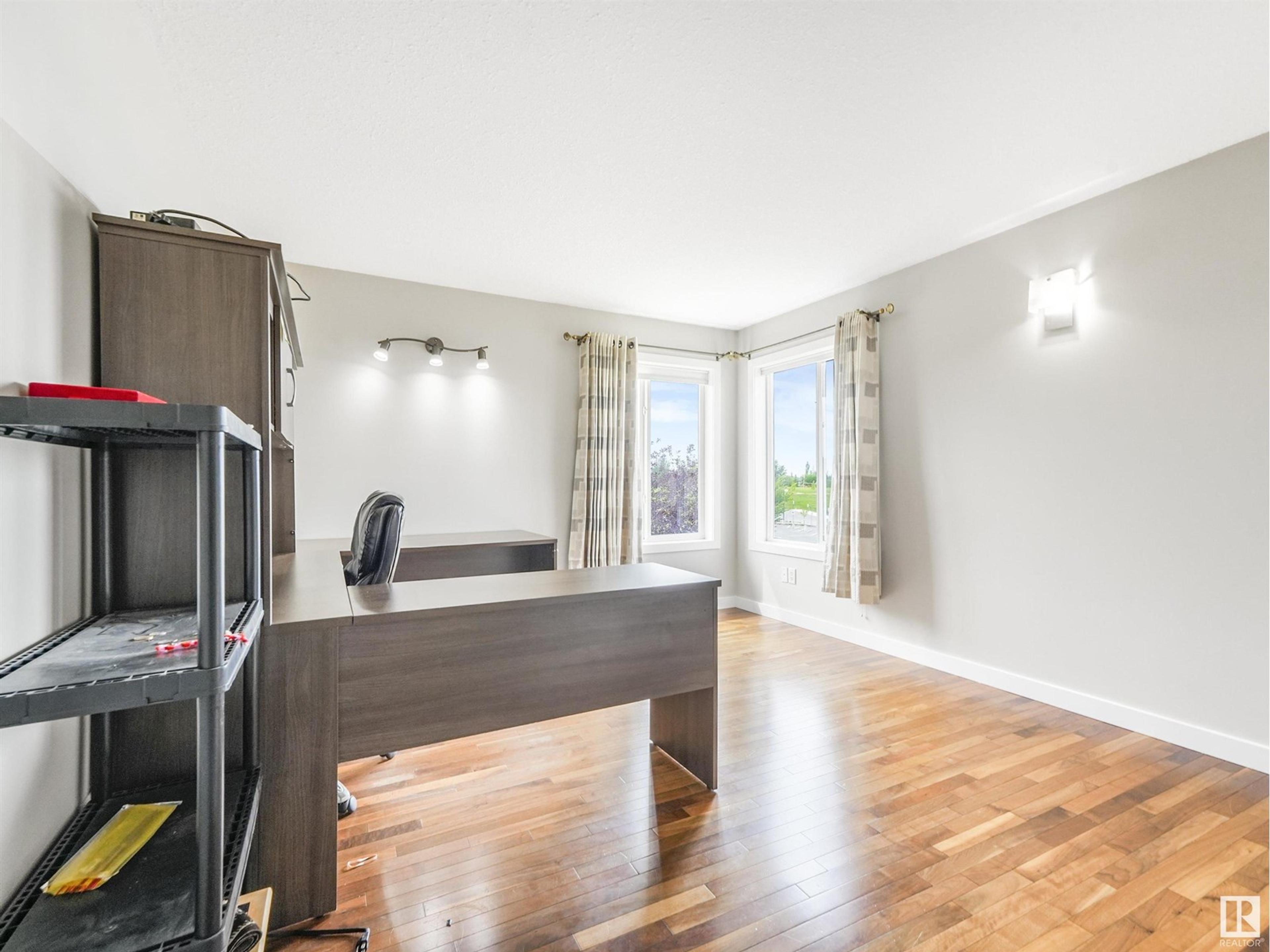 55 RIDGELAND PT - Image 33