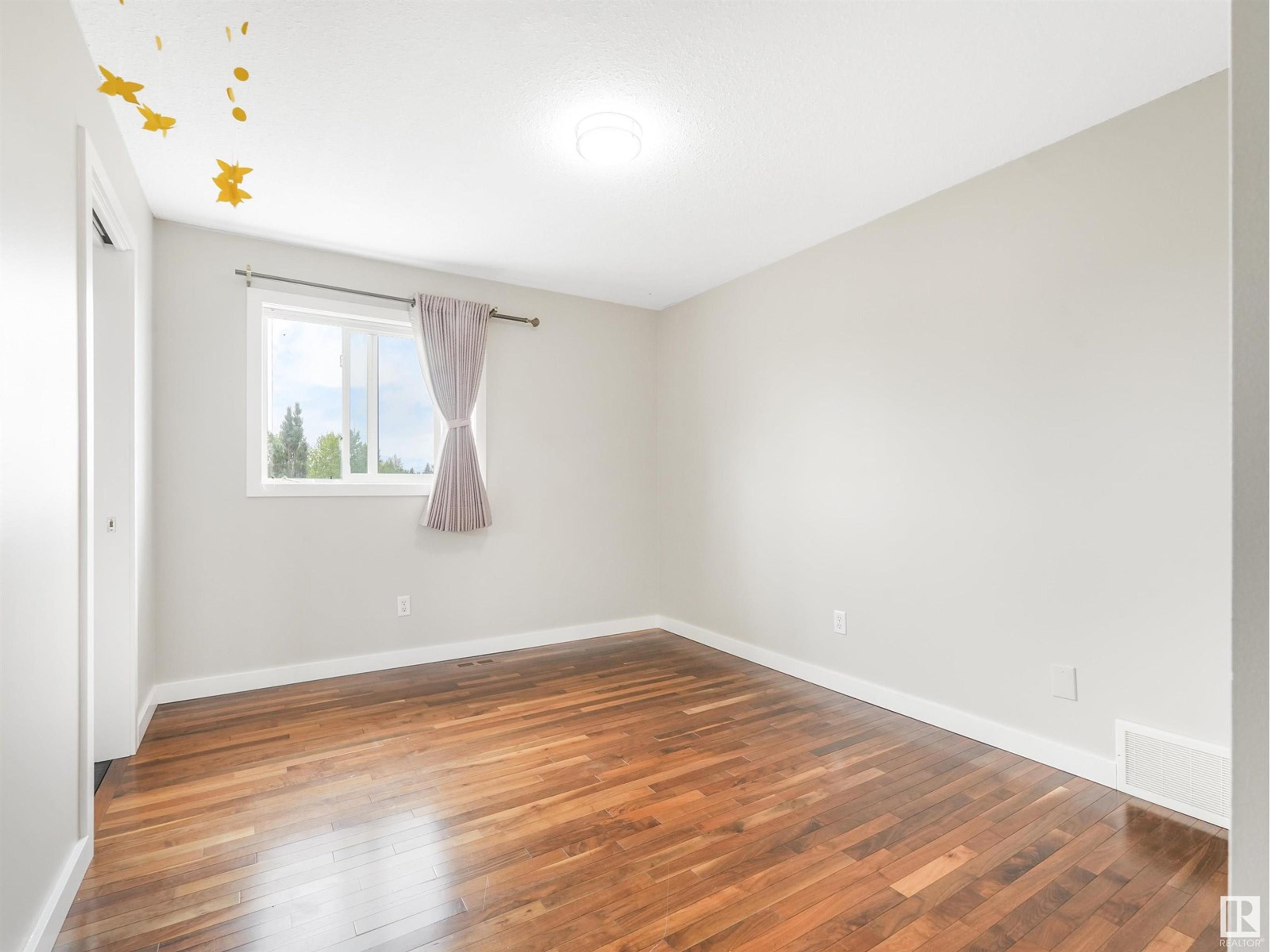 55 RIDGELAND PT - Image 35