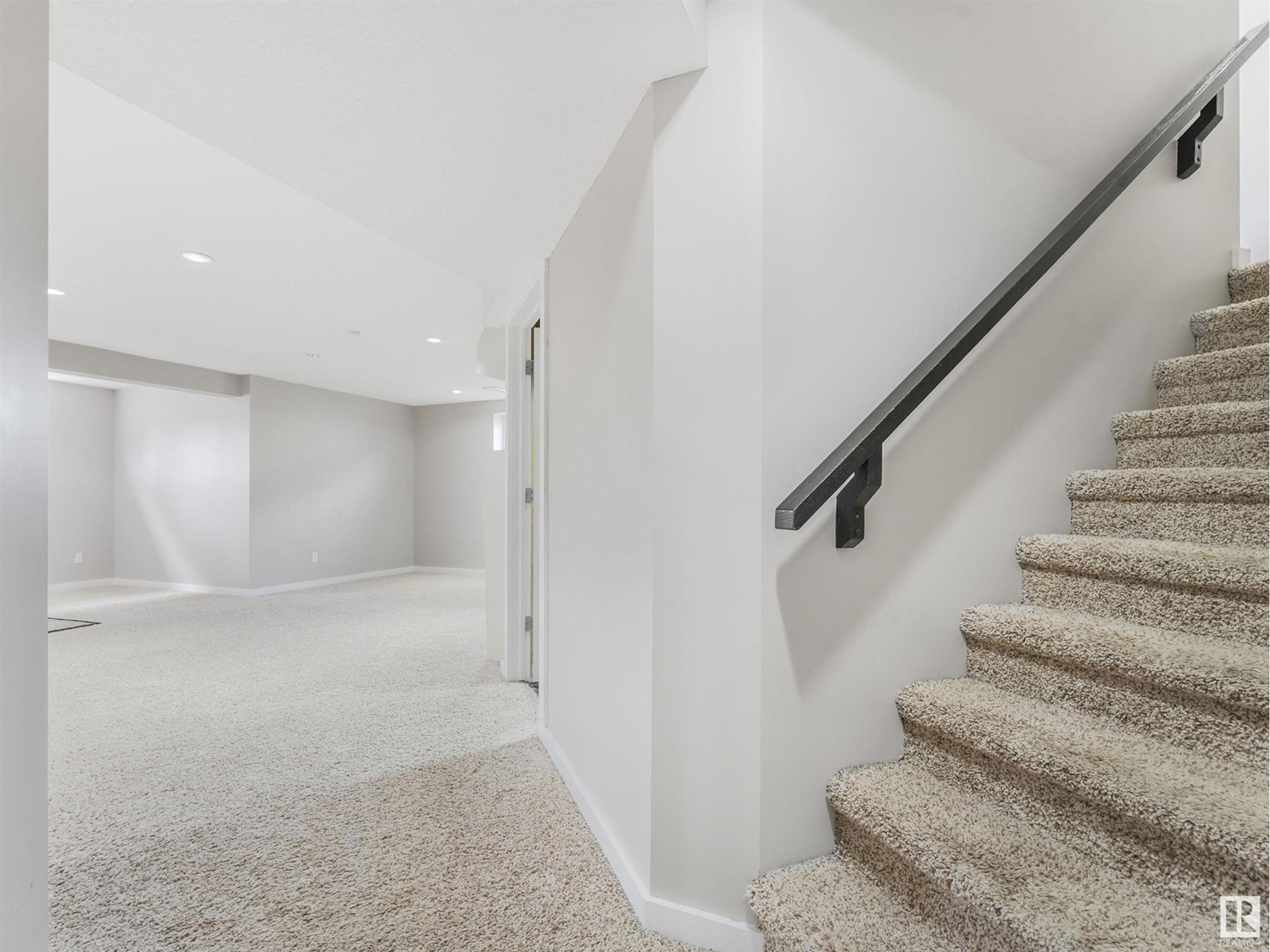 55 RIDGELAND PT - Image 42