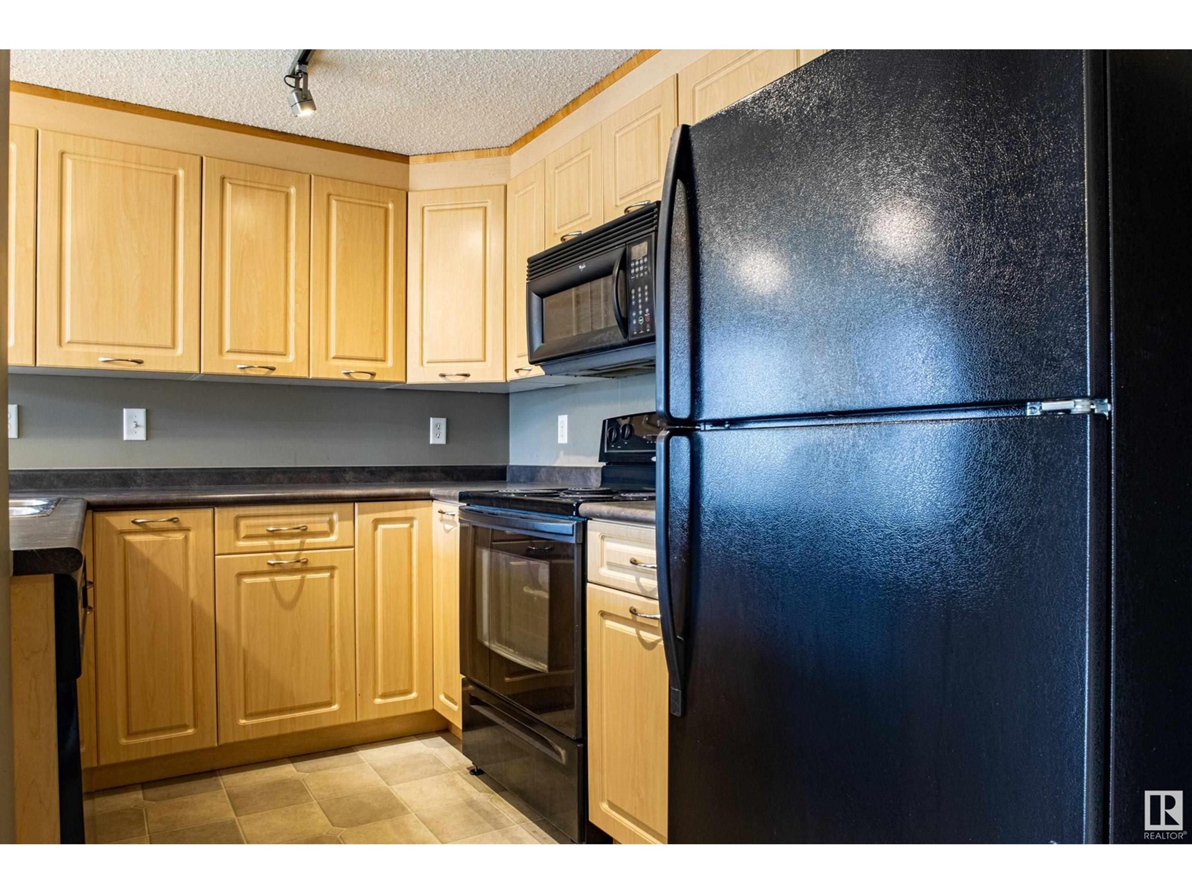 #319 6315 135 AV NW - Image 12