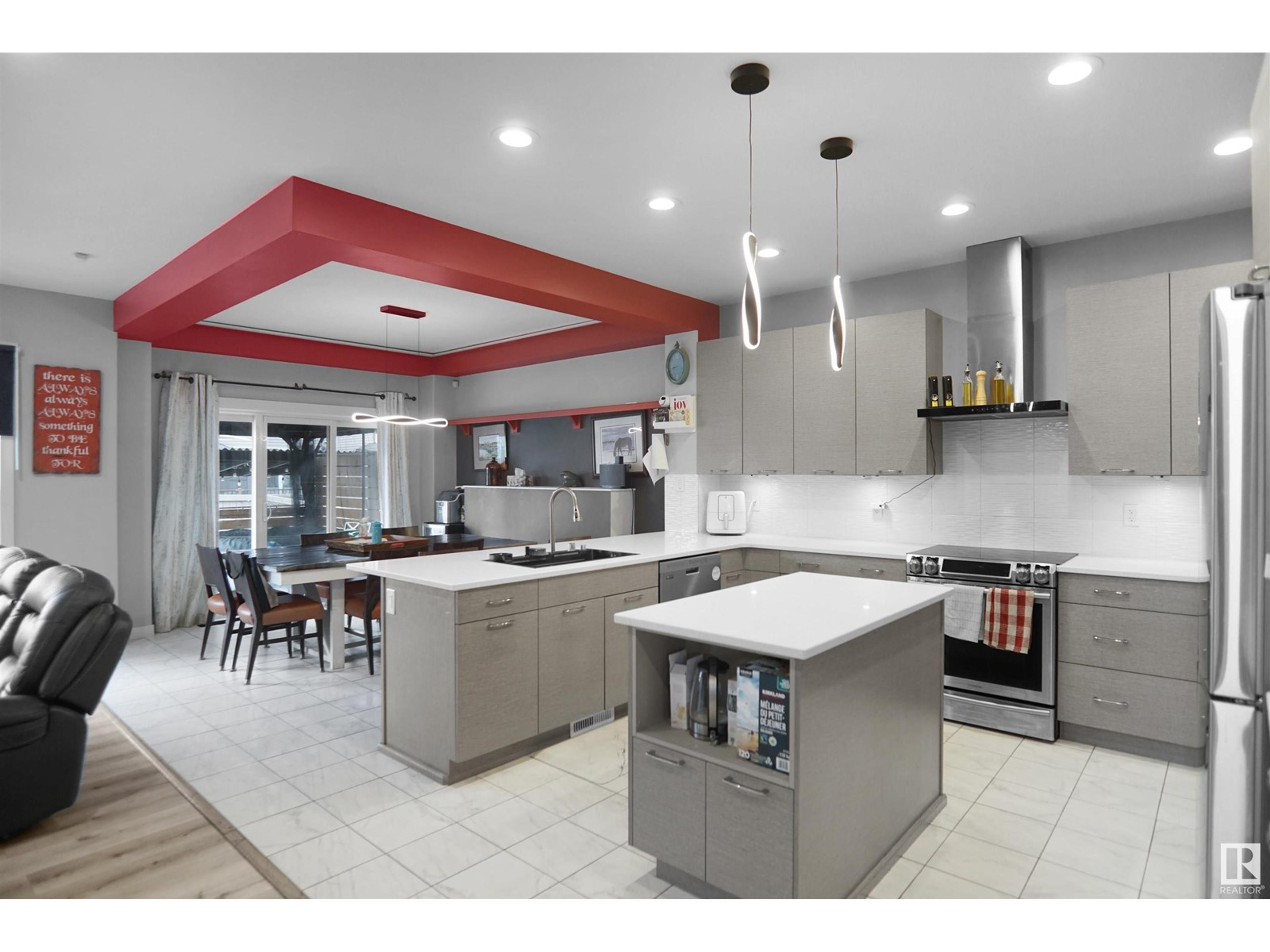 811 35 AV NW - Image 11
