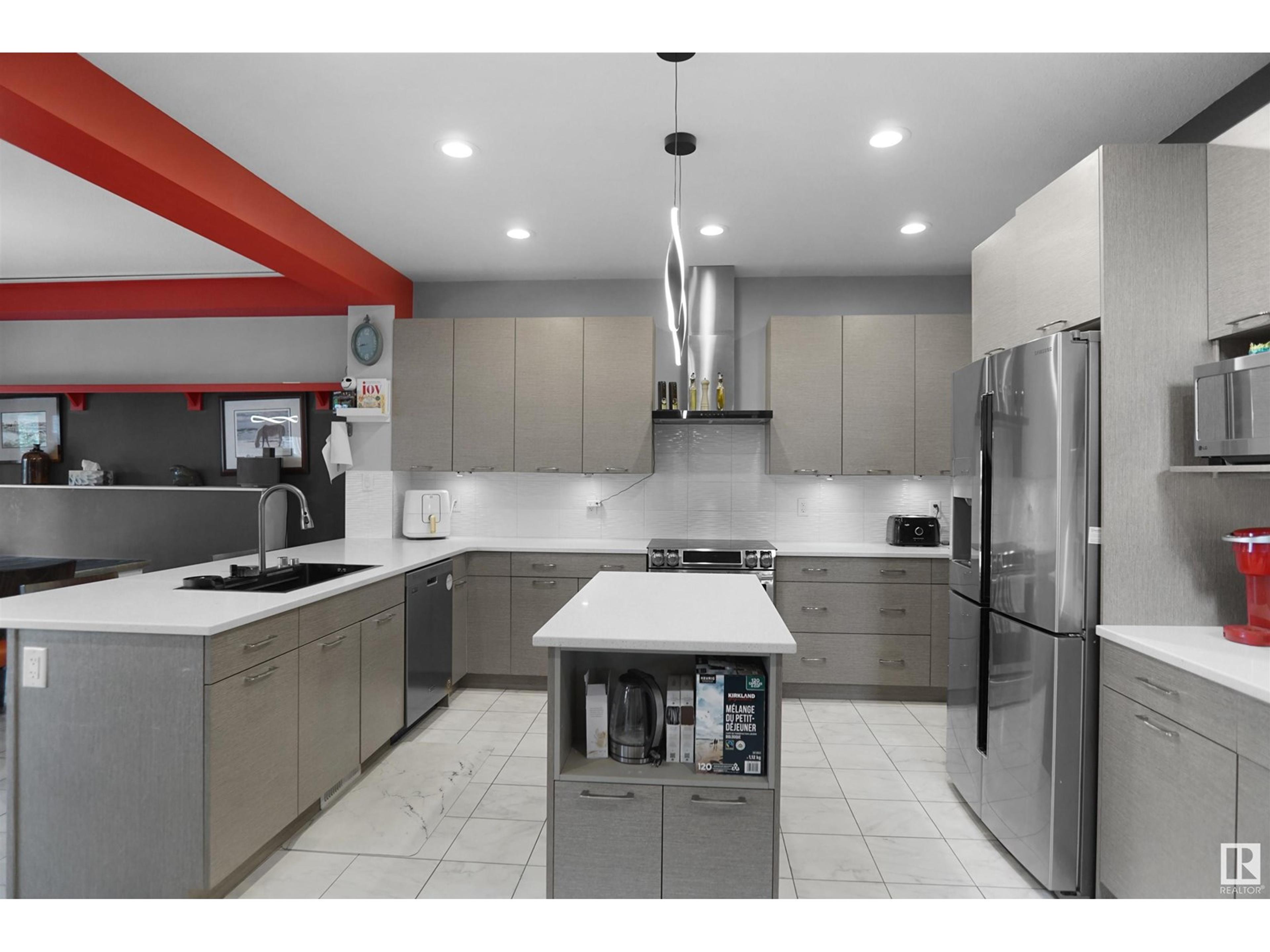 811 35 AV NW - Image 12