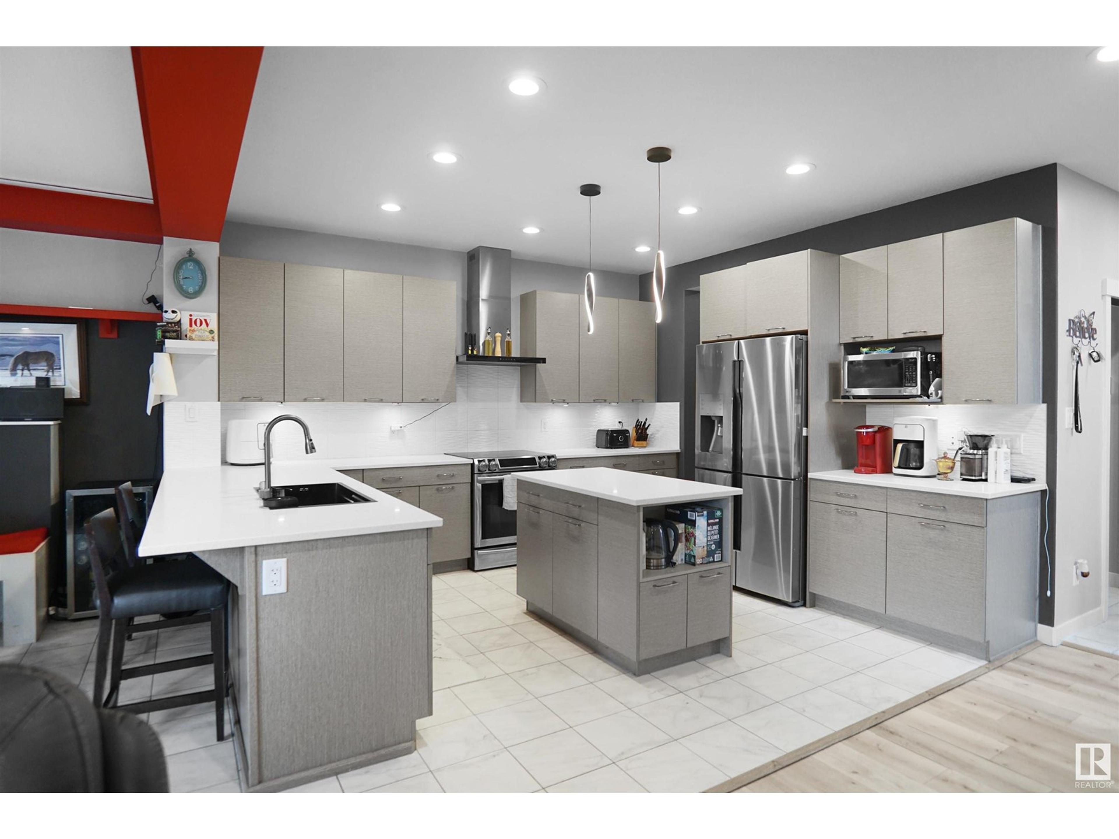 811 35 AV NW - Image 13