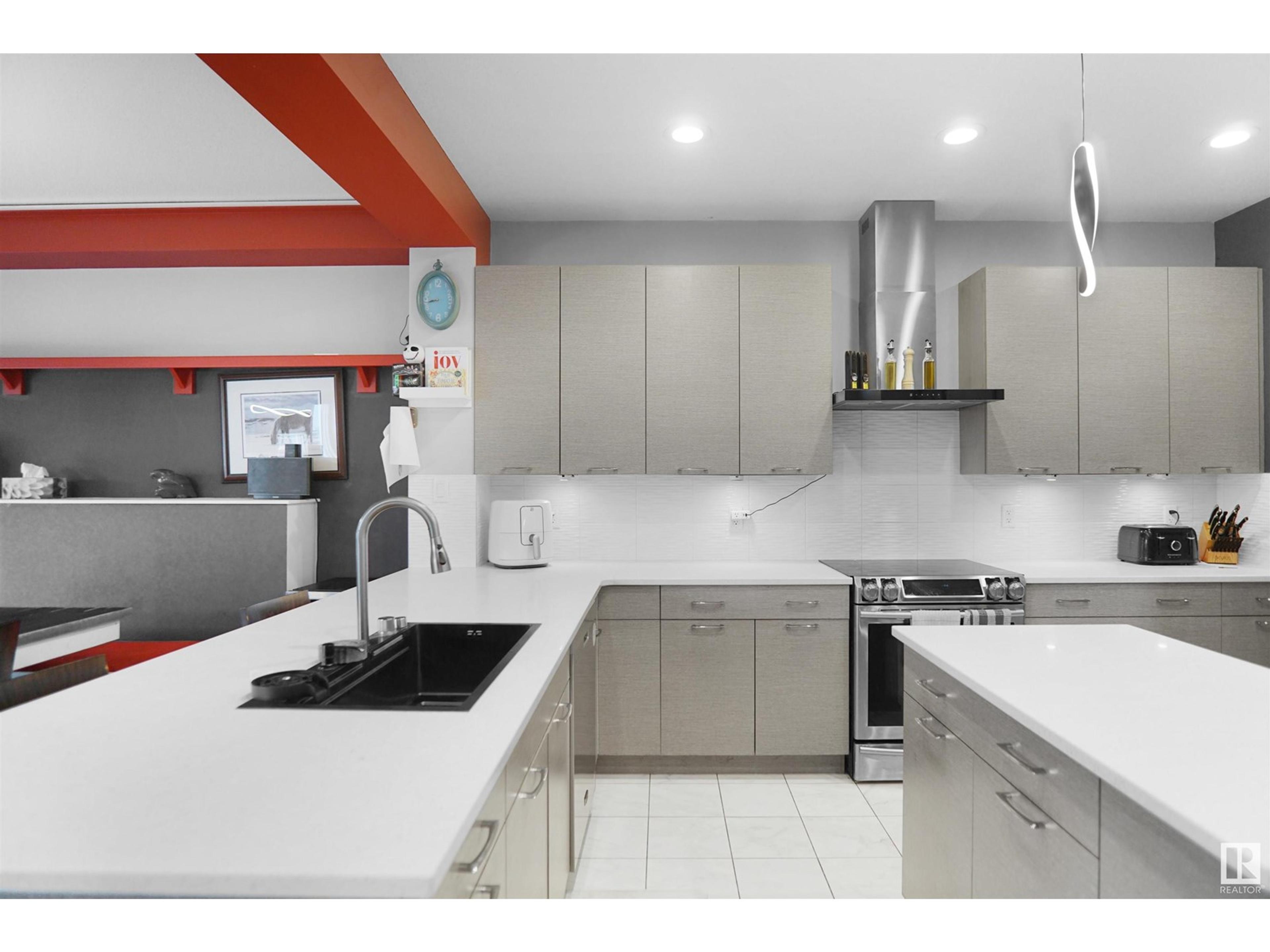 811 35 AV NW - Image 14