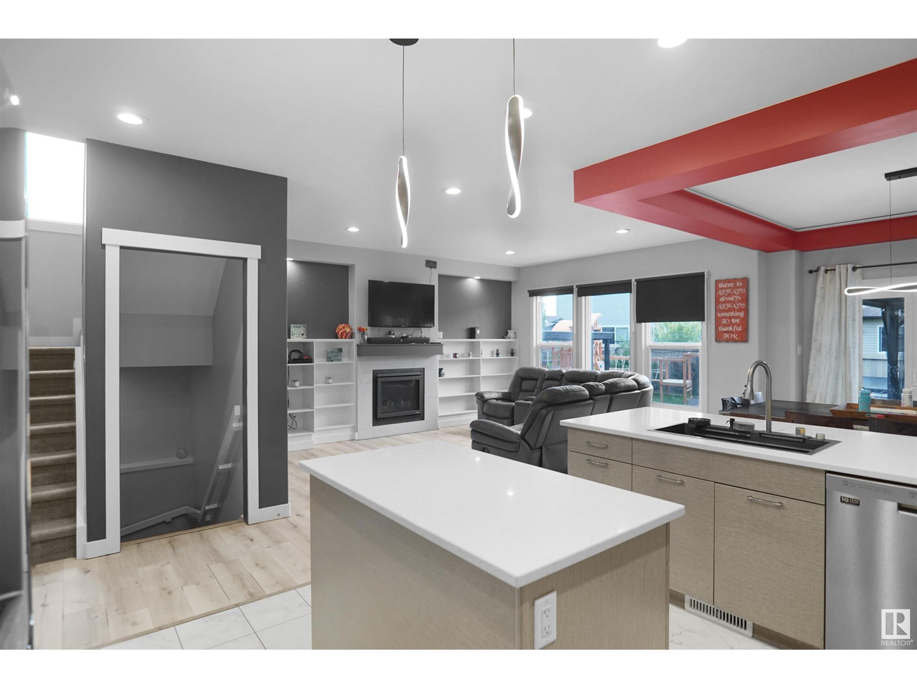 811 35 AV NW - Image 17