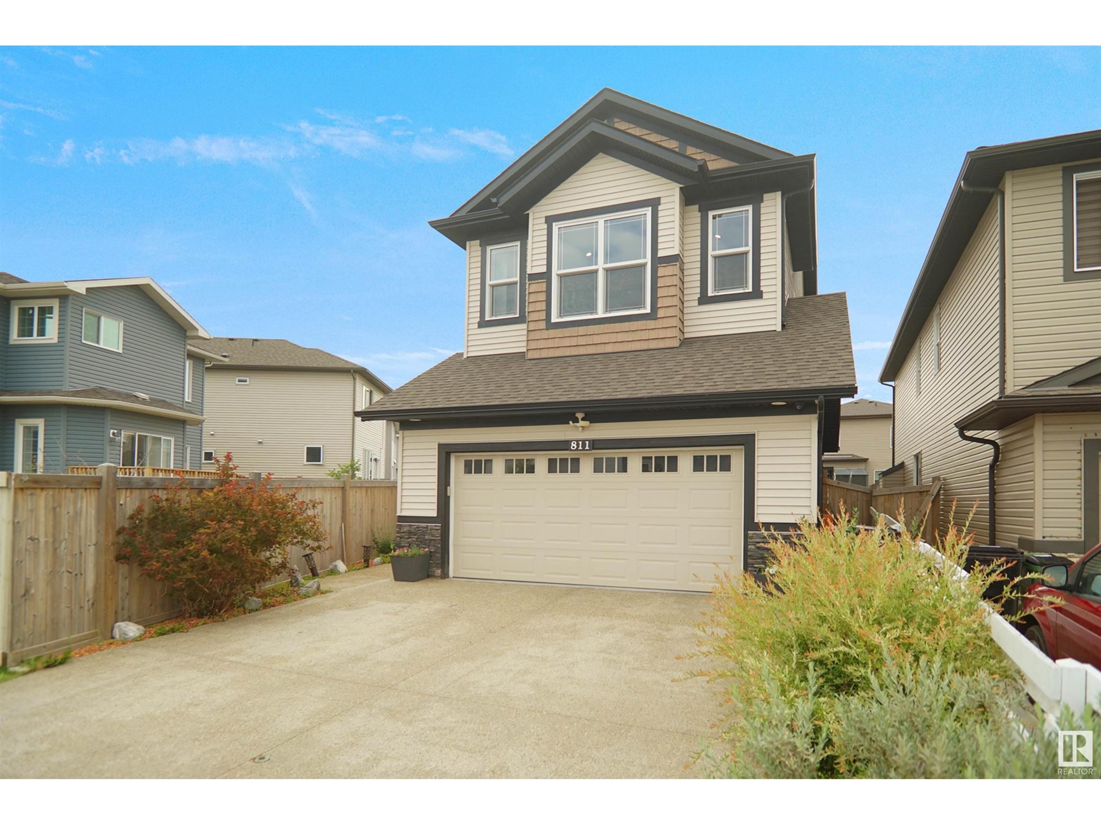 811 35 AV NW - Image 2