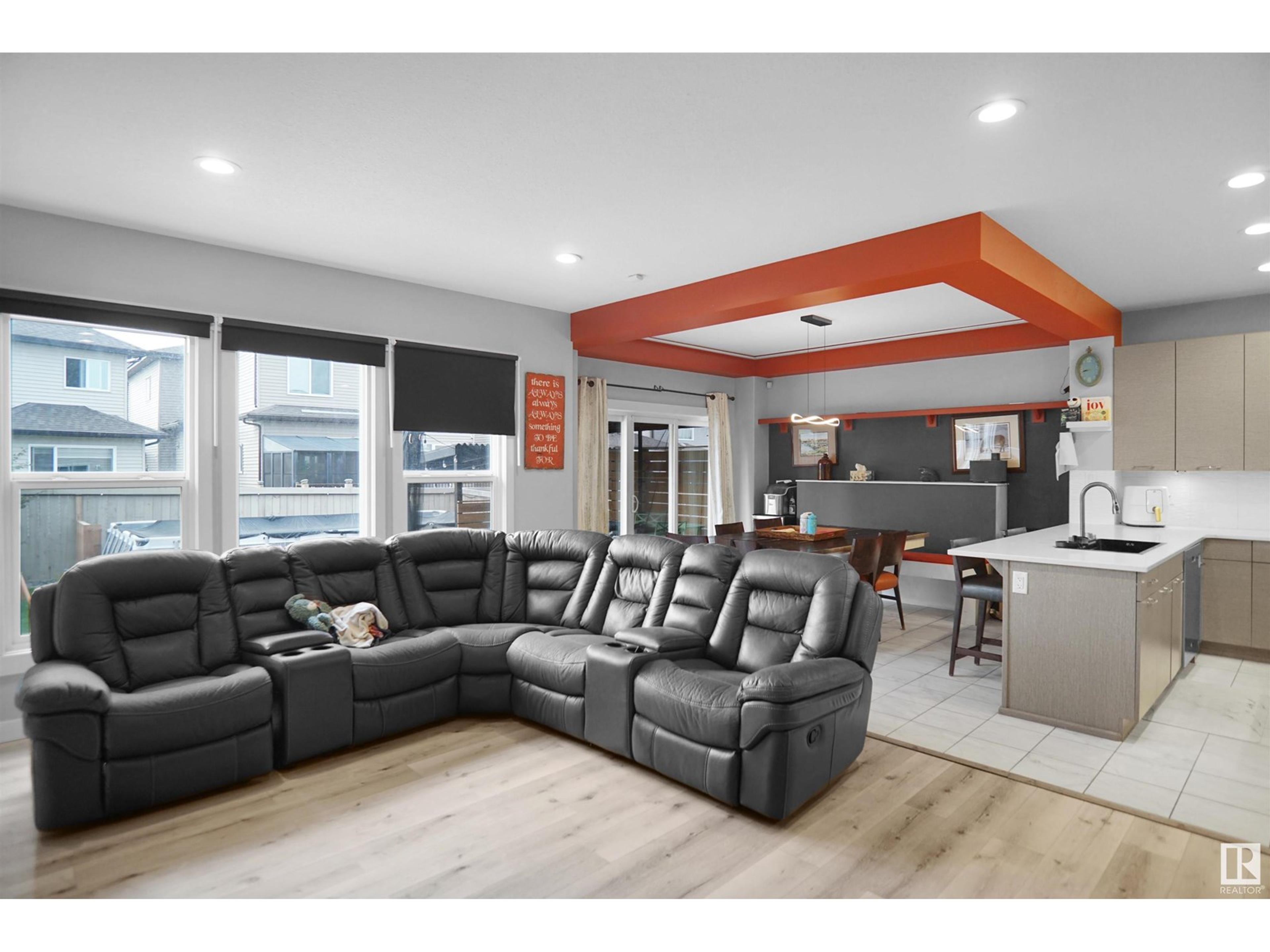 811 35 AV NW - Image 24