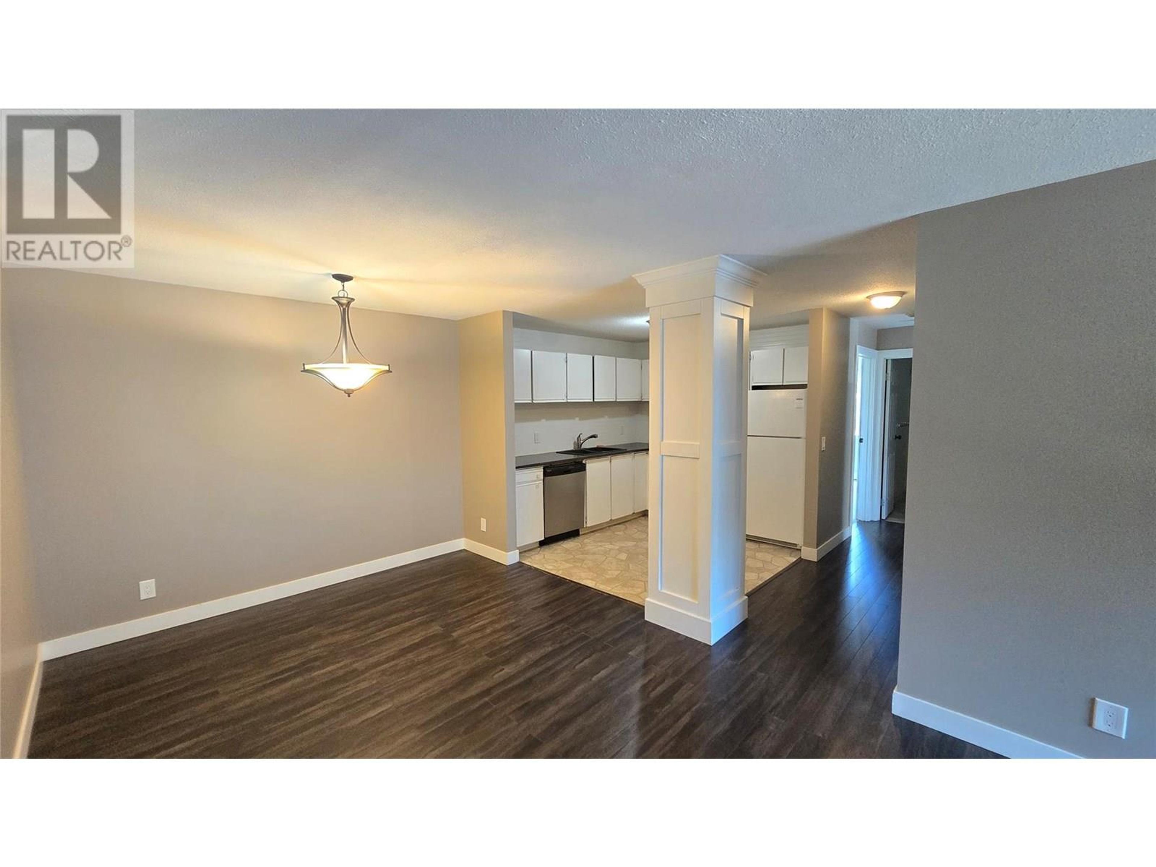 #211 44 WHITESHIELD S CRESCENT - Image 4