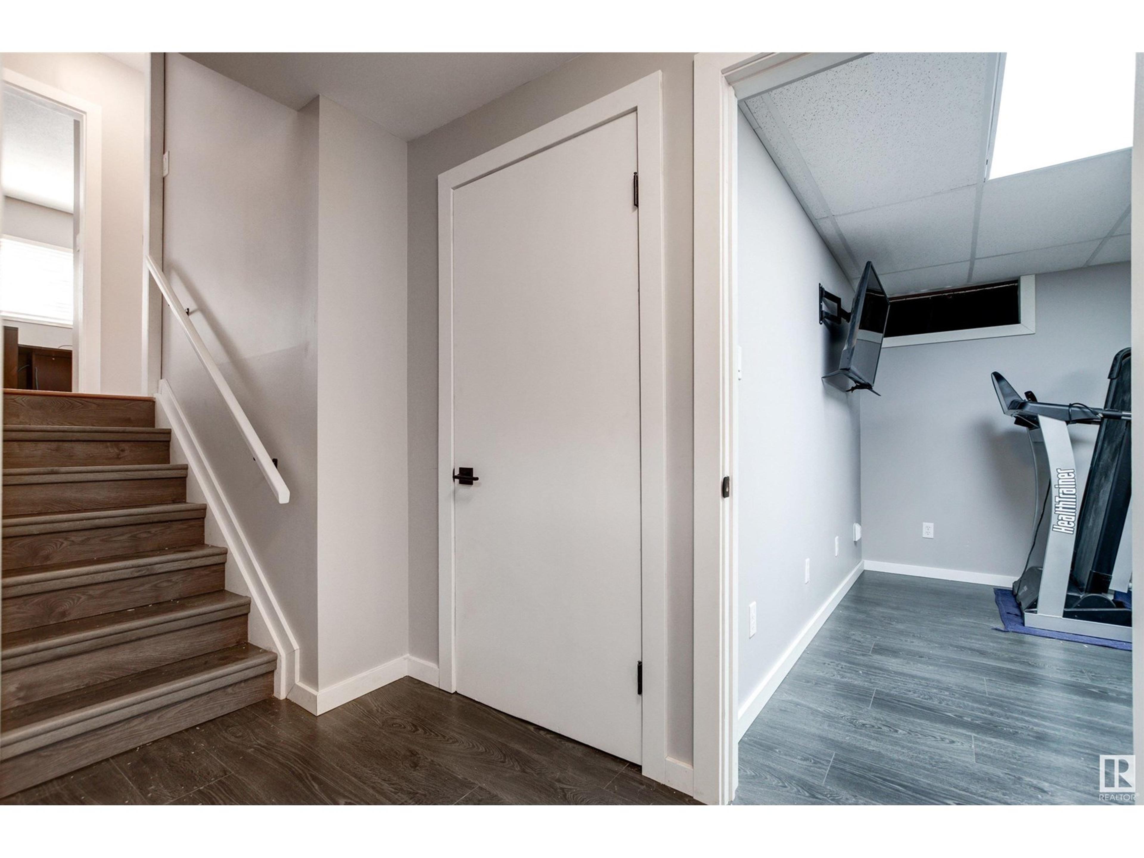 4716 124 ST NW - Image 47