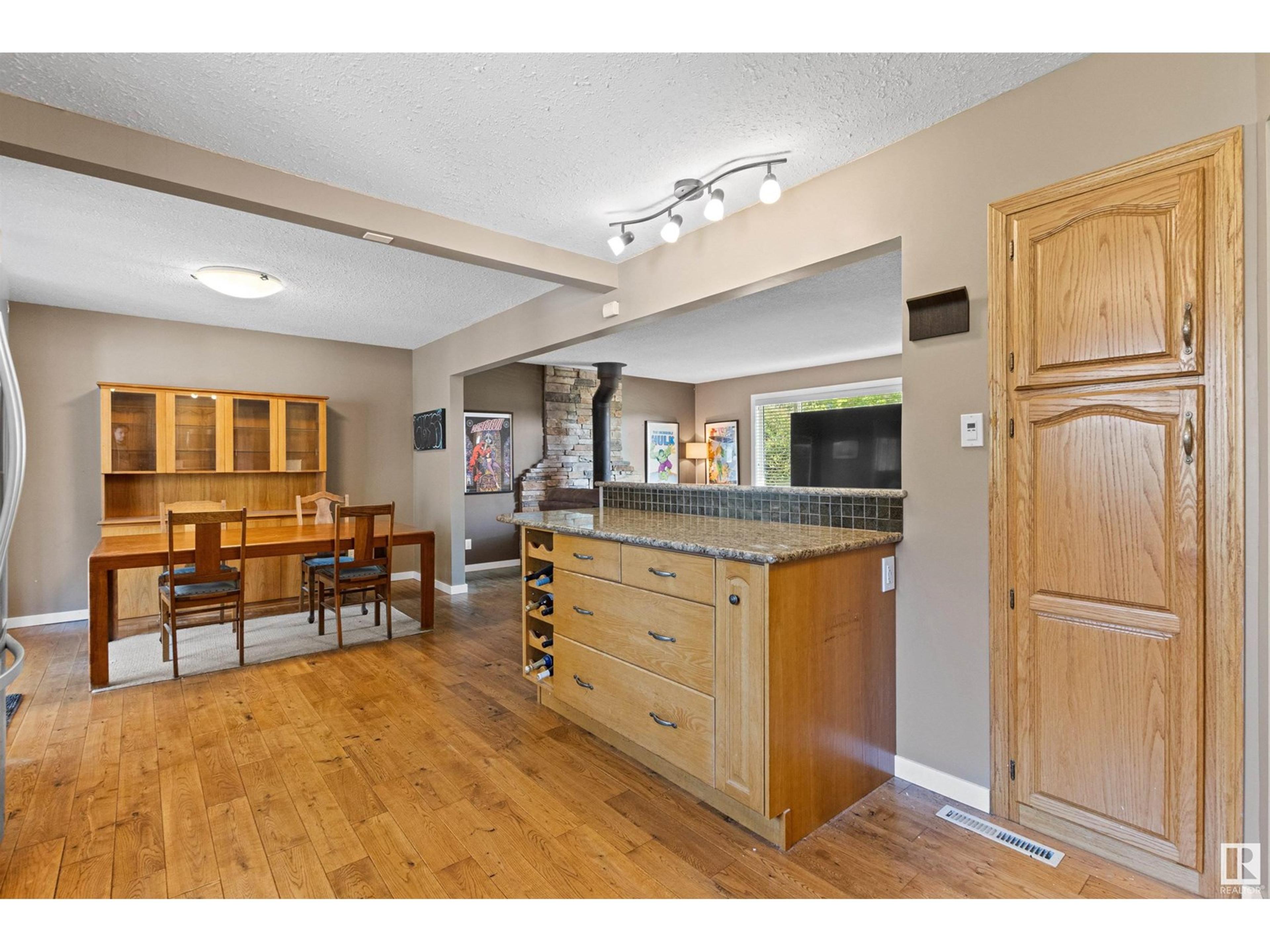 4716 124 ST NW - Image 19
