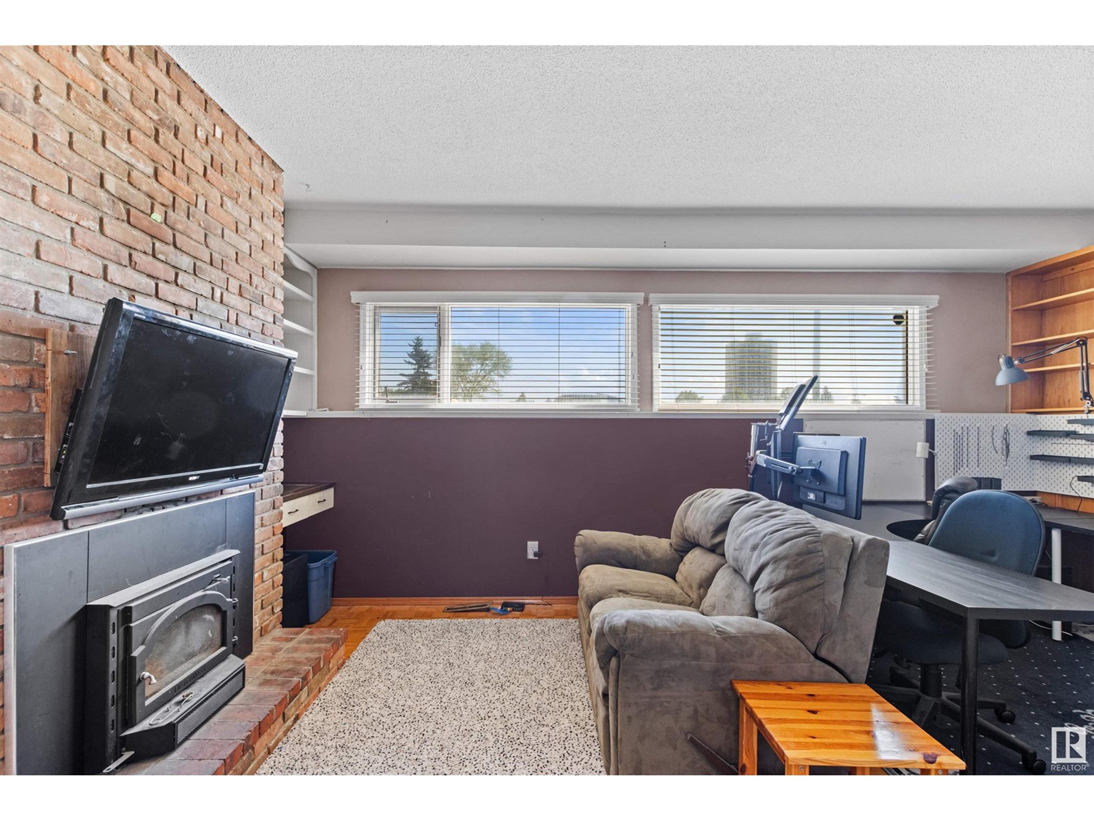 4716 124 ST NW - Image 40