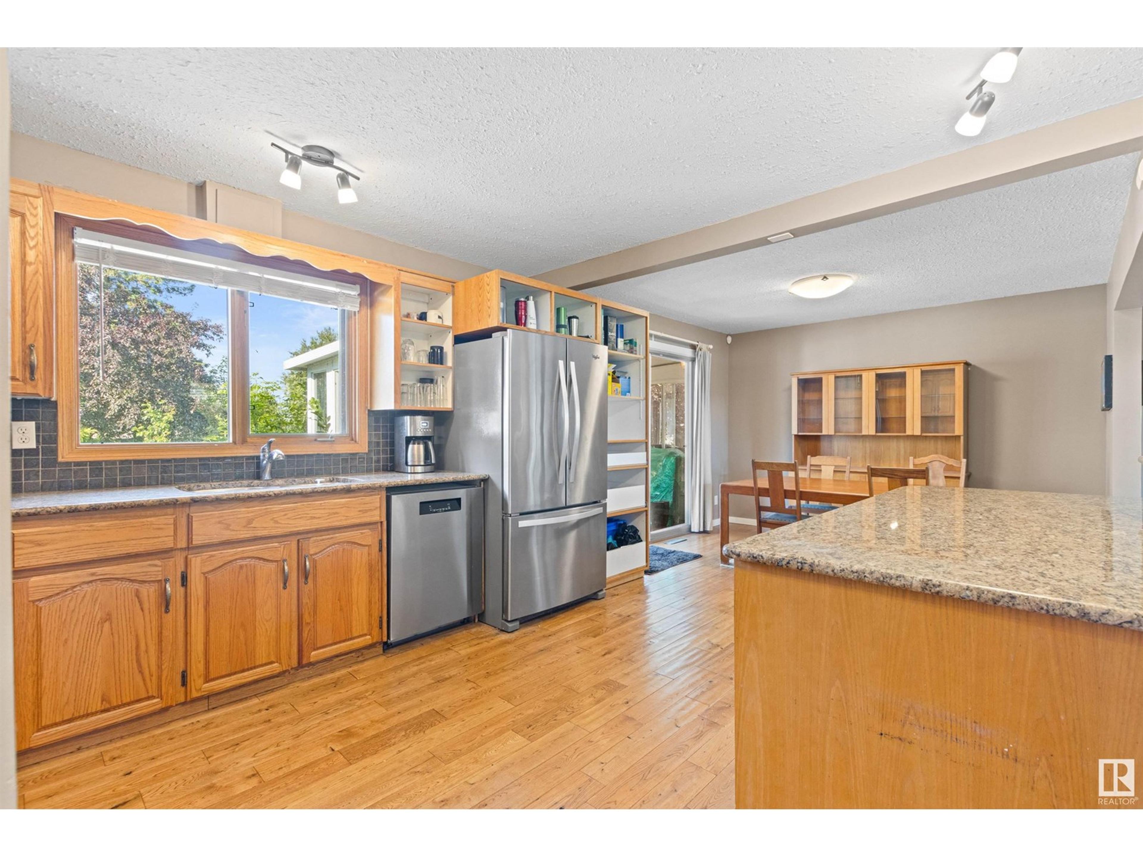 4716 124 ST NW - Image 20