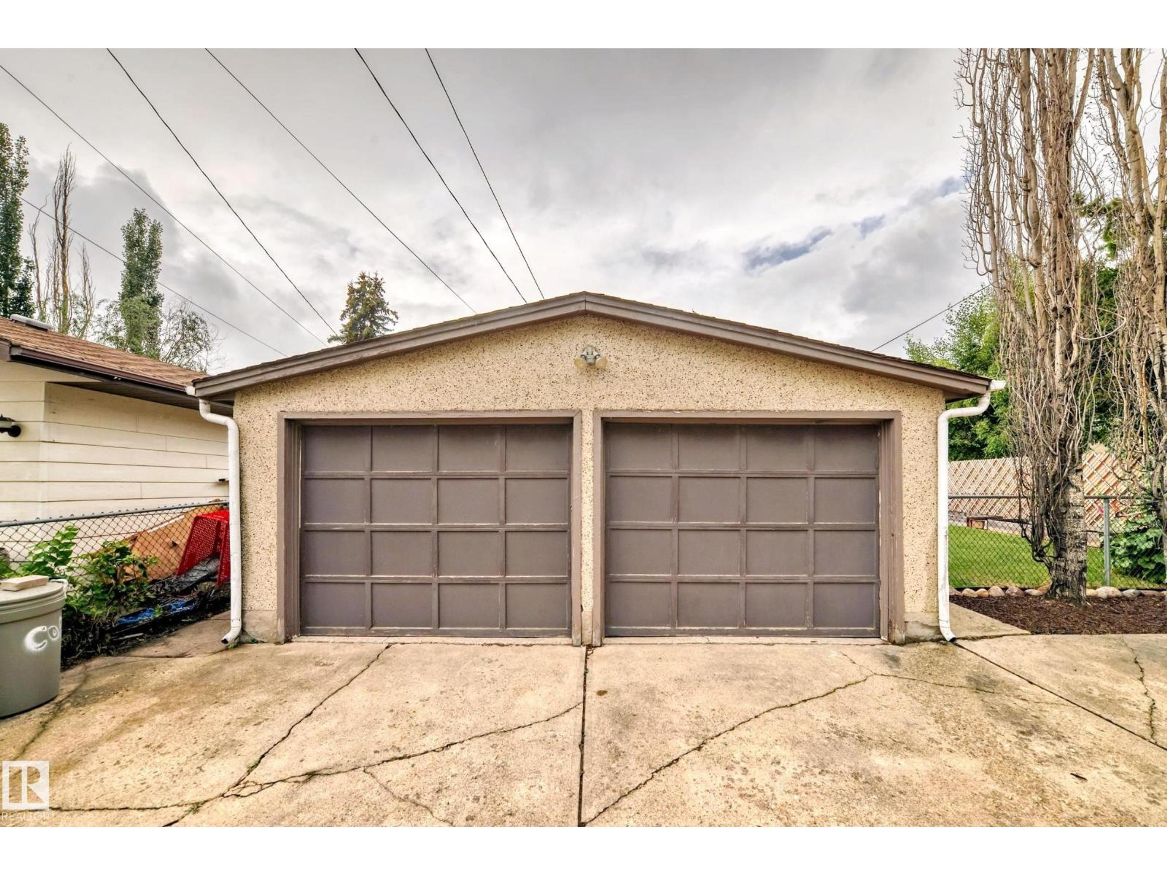 8415 72 ST NW - Image 16