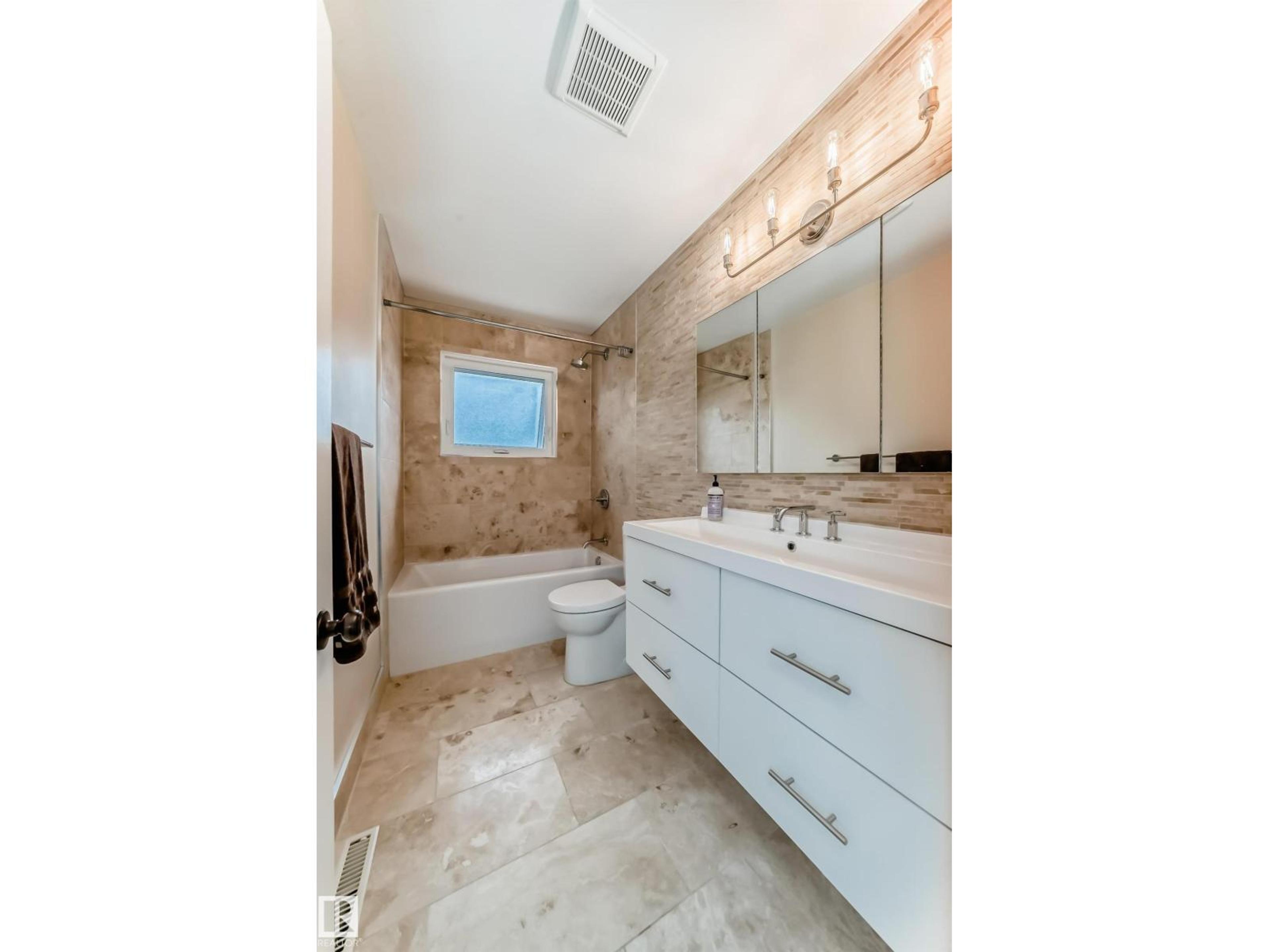 8415 72 ST NW - Image 11