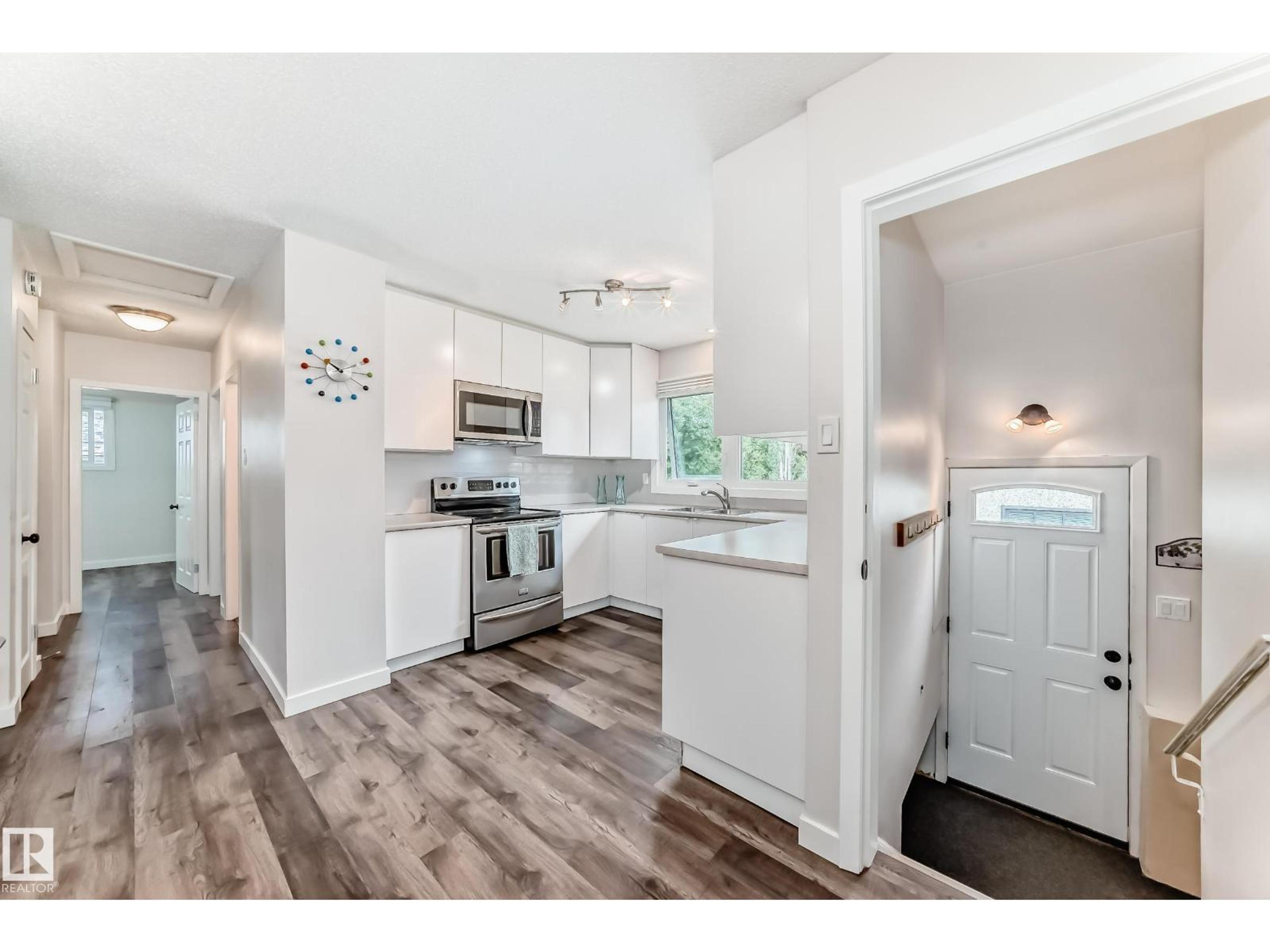 8415 72 ST NW - Image 2