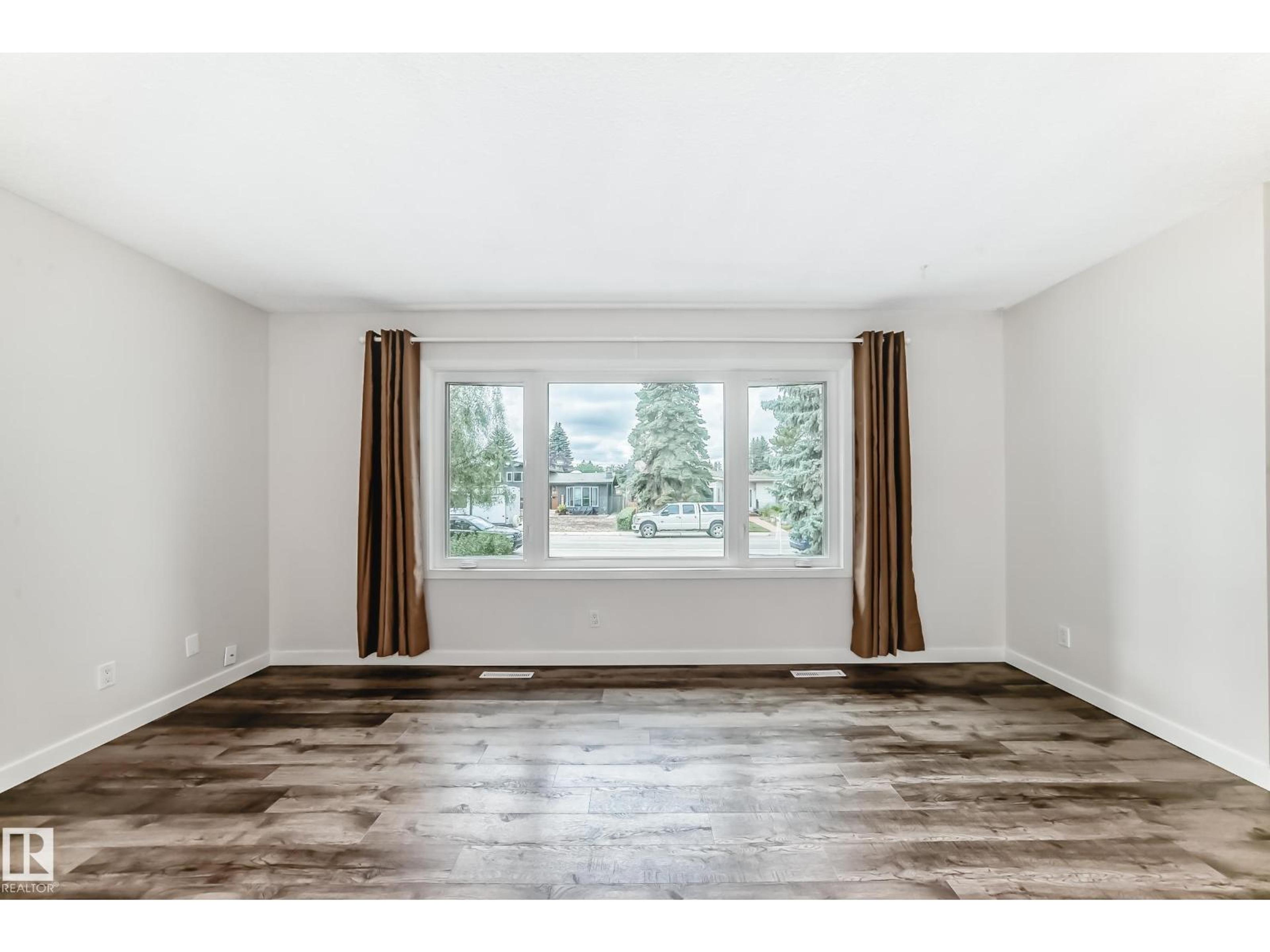 8415 72 ST NW - Image 7