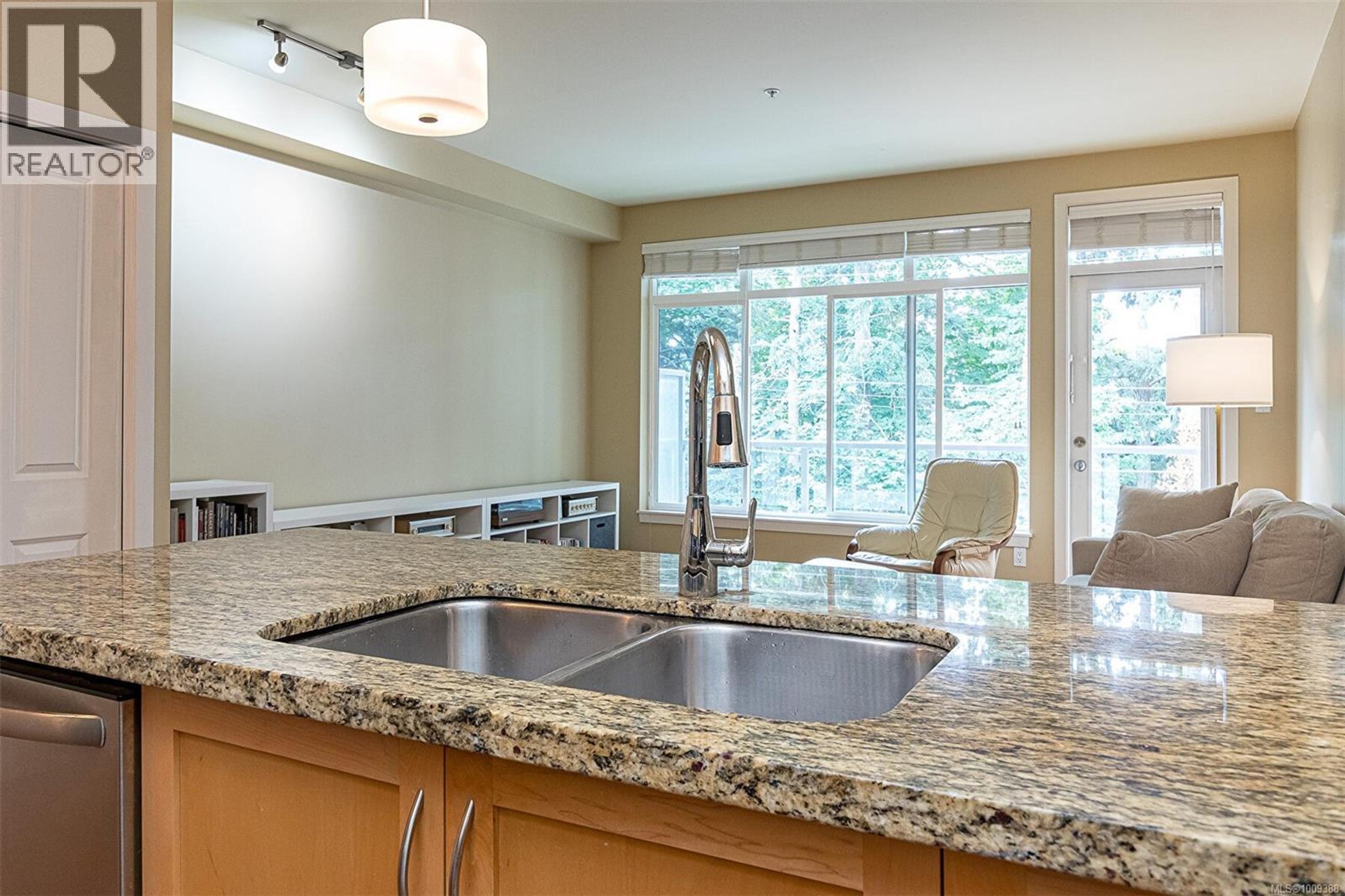 #309 608 FAIRWAY AVE - Image 11