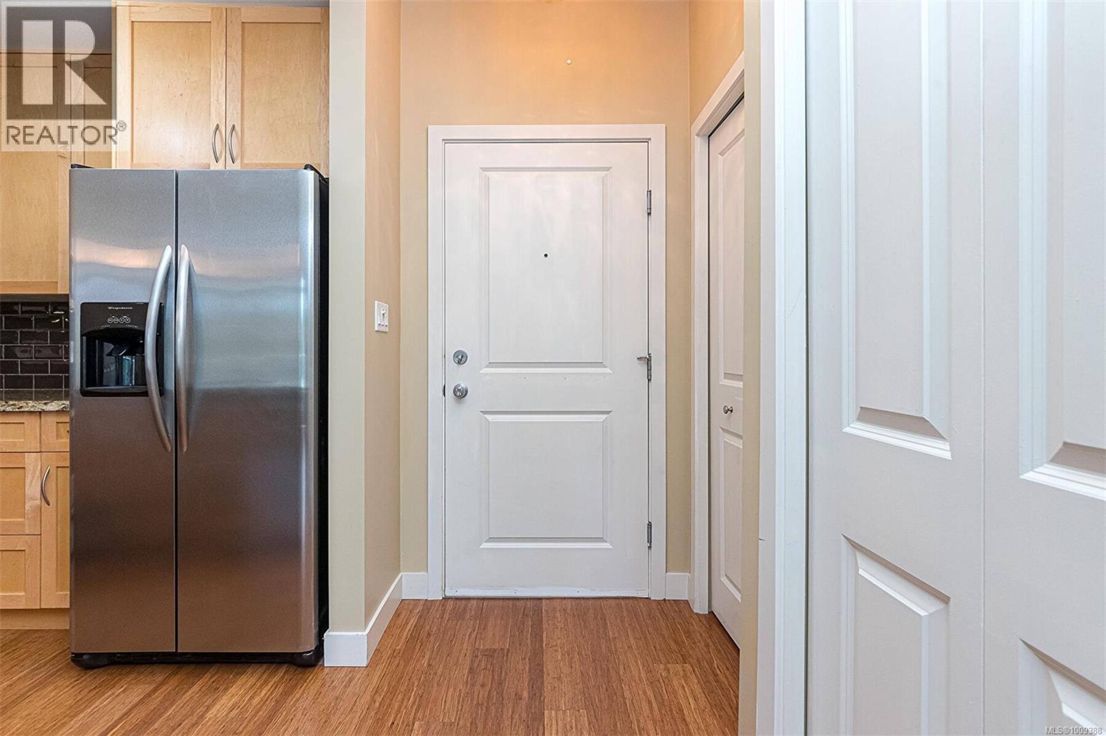 #309 608 FAIRWAY AVE - Image 5