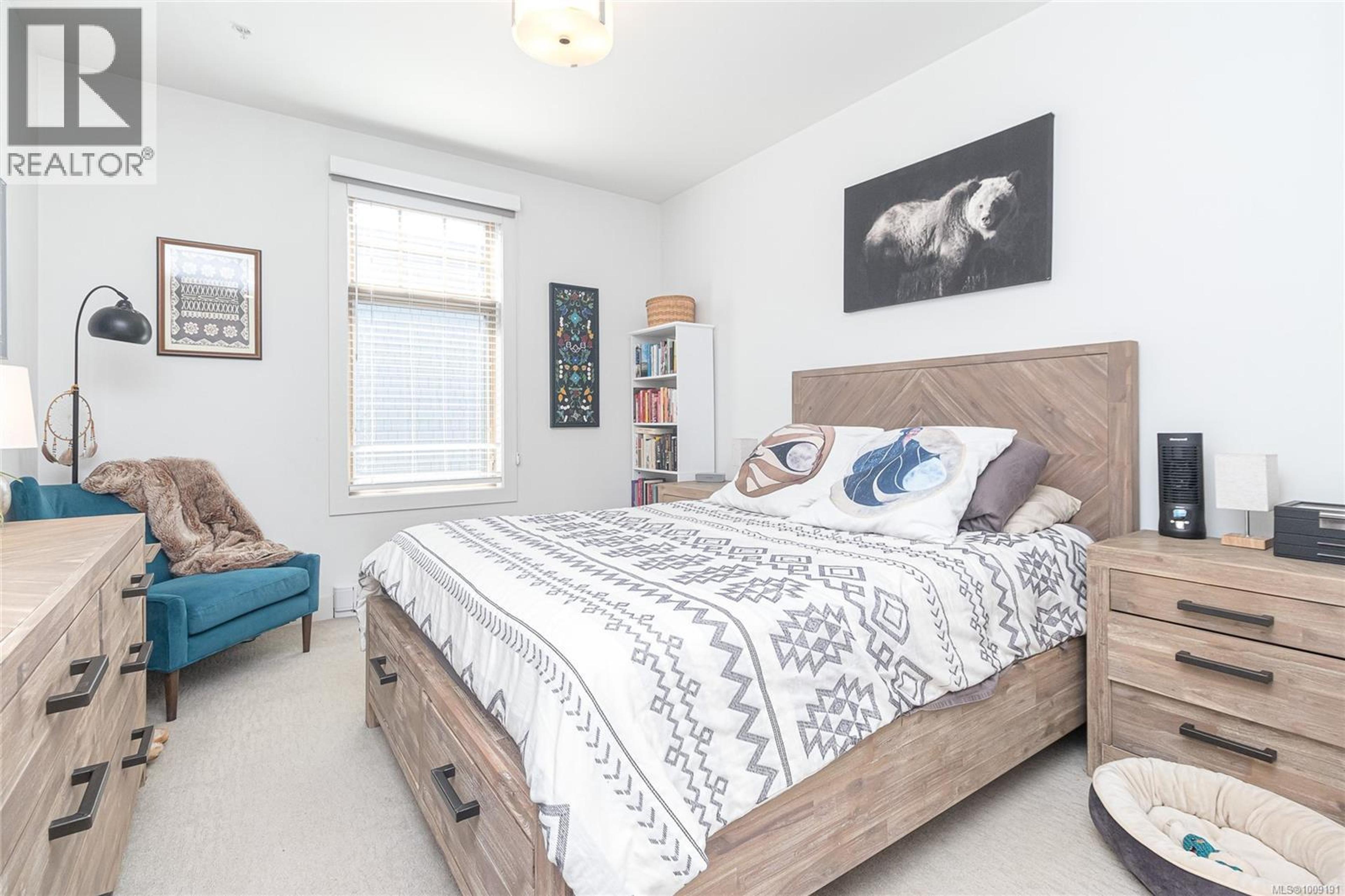 #204 2580 PENRHYN ST - Image 10