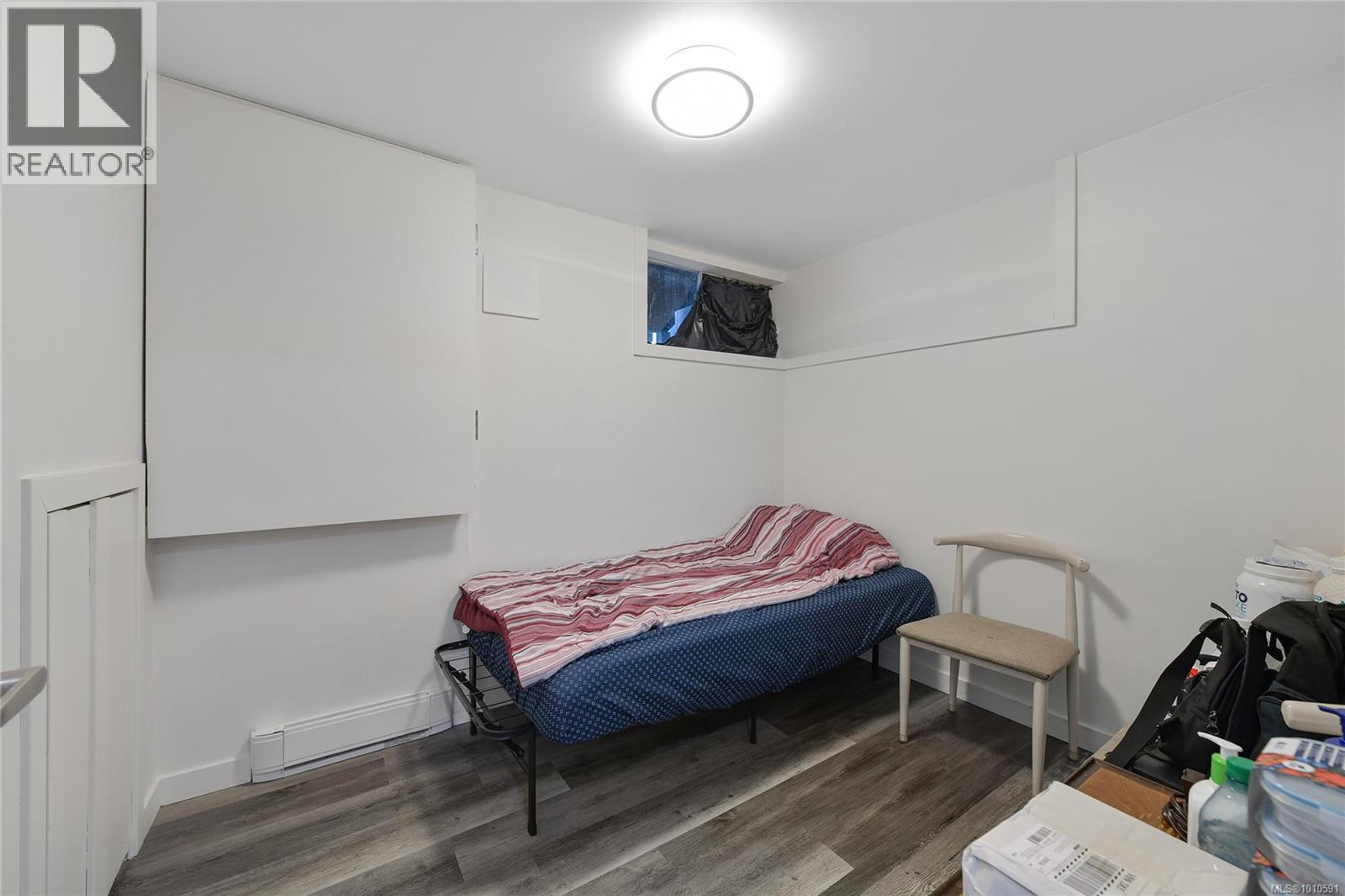 #12 3987 GORDON HEAD RD - Image 22