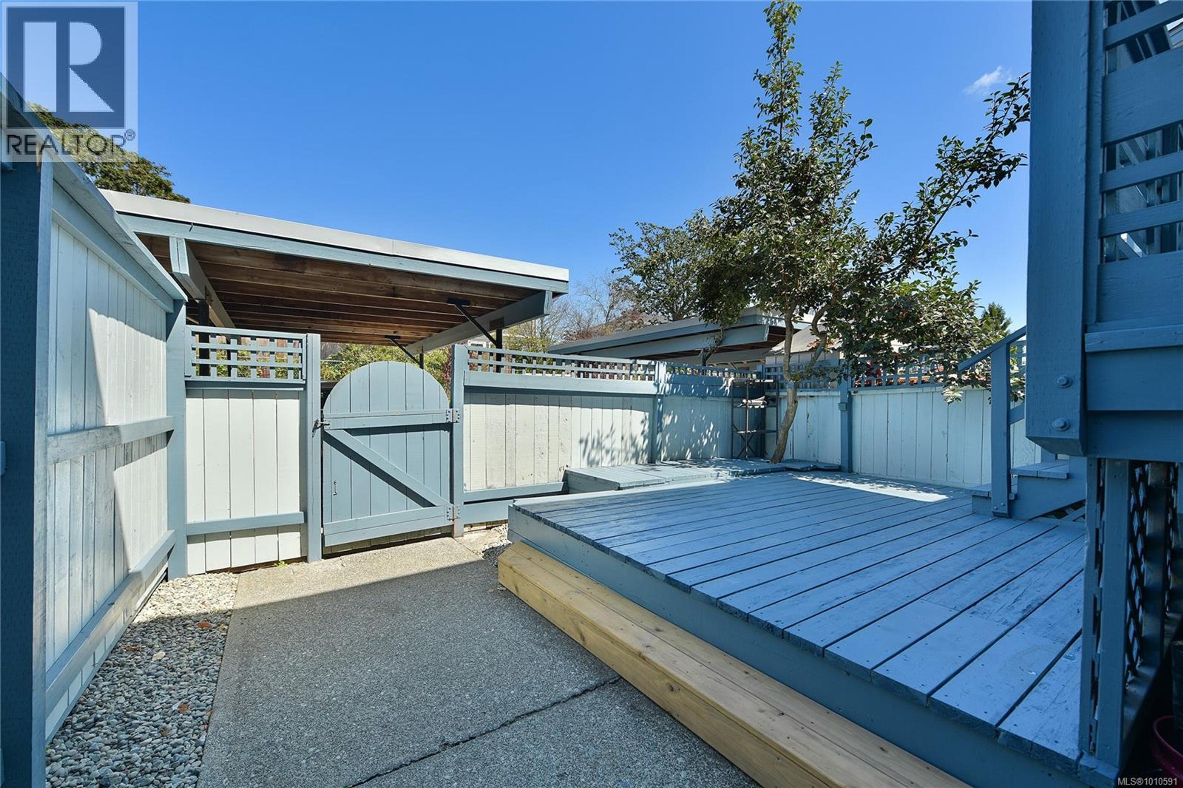 #12 3987 GORDON HEAD RD - Image 3
