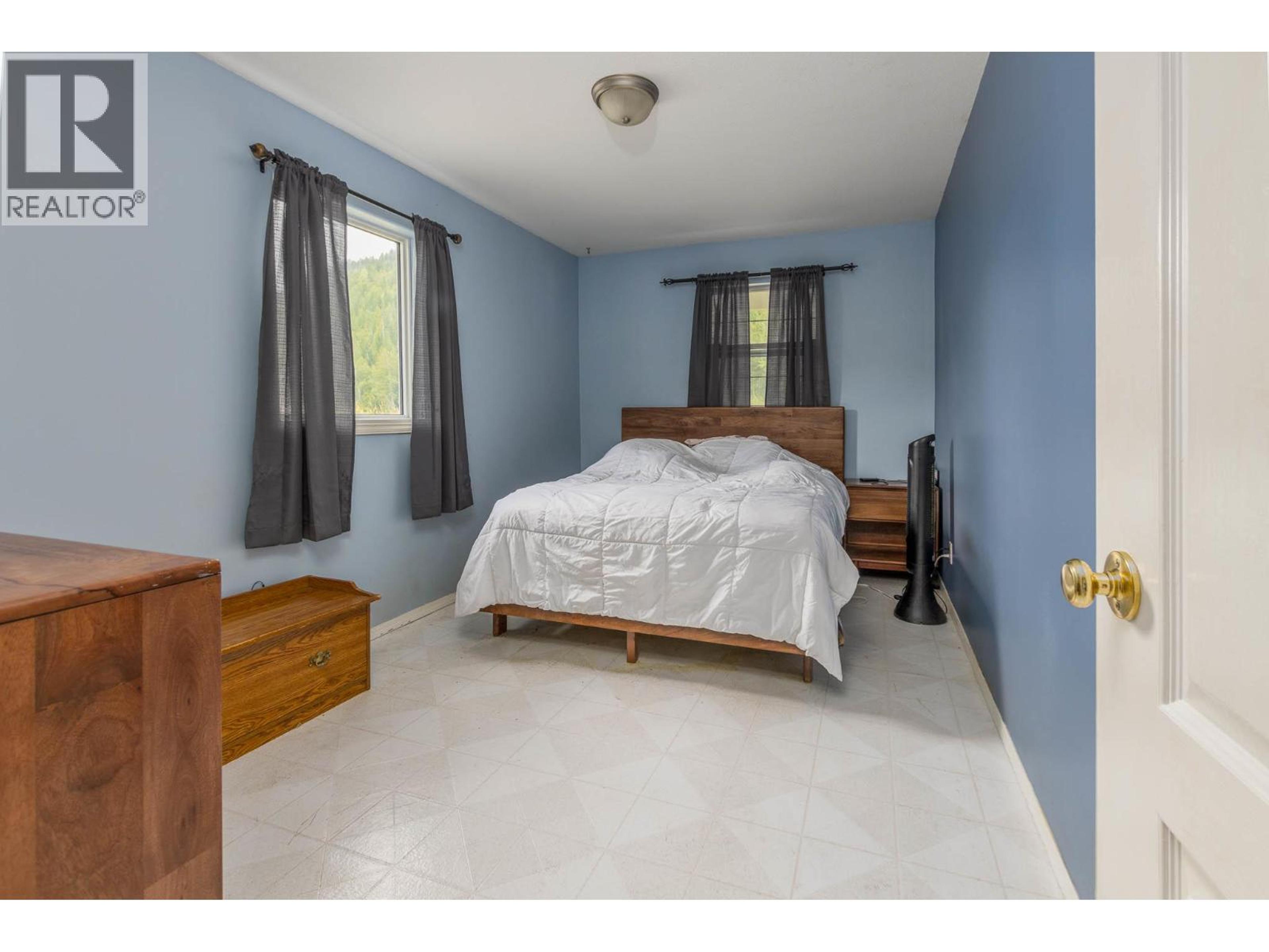 3695 MALAKWA LOOP ROAD - Image 15