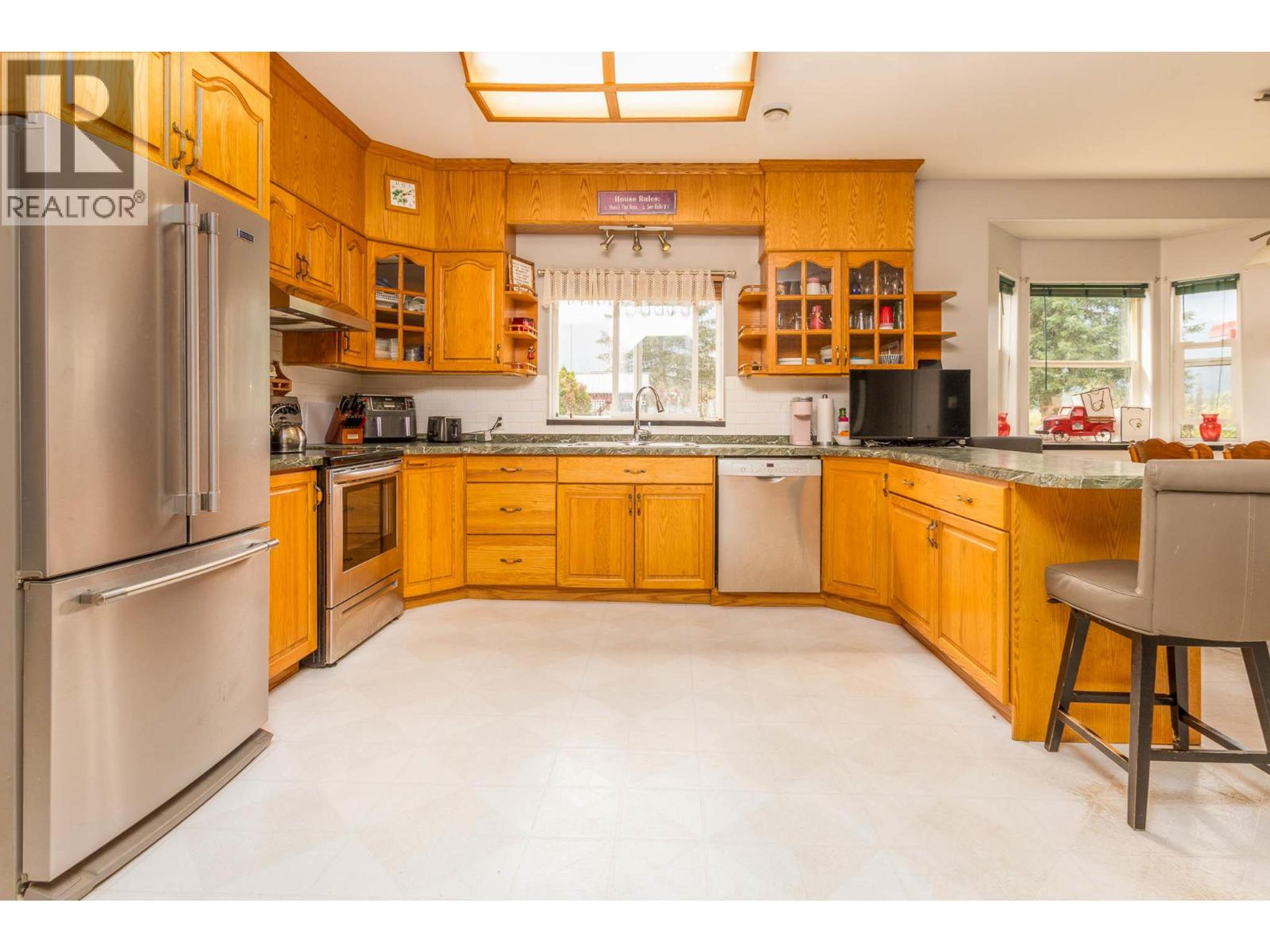 3695 MALAKWA LOOP ROAD - Image 13