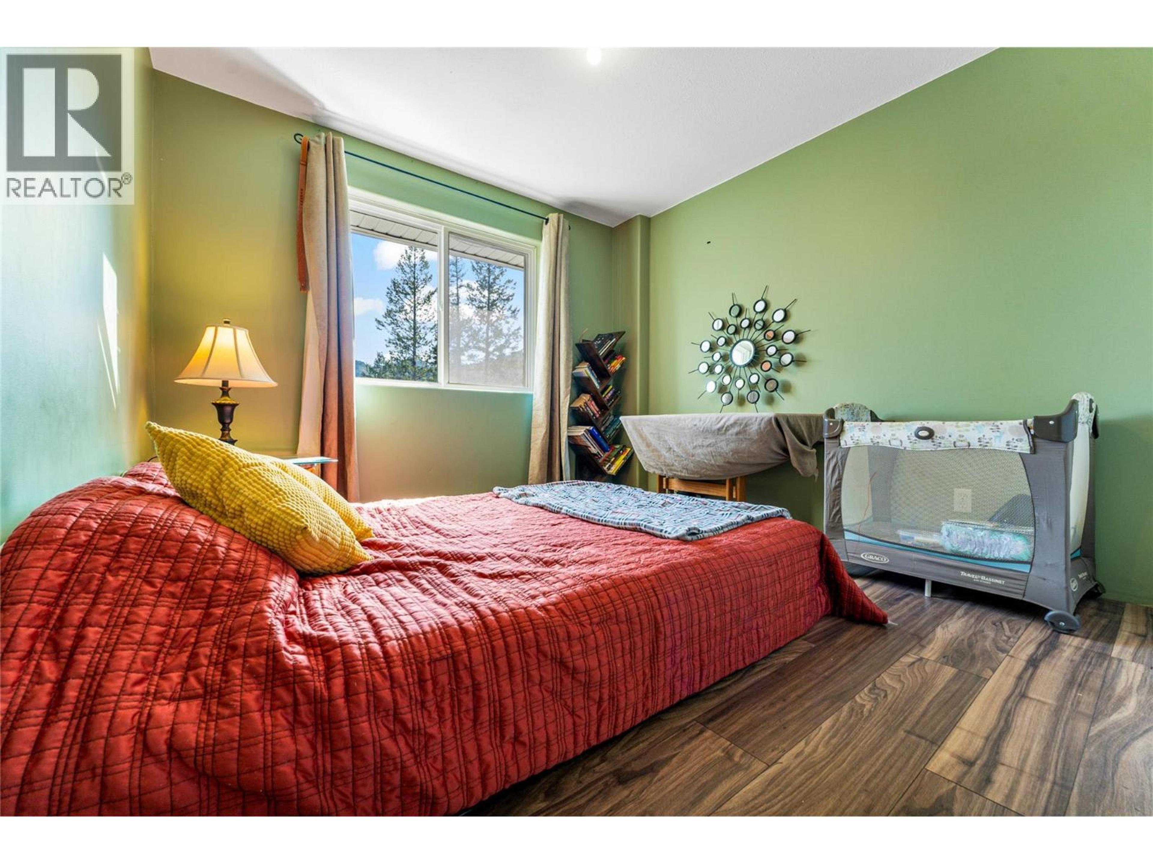 4350 33 HIGHWAY - Image 28